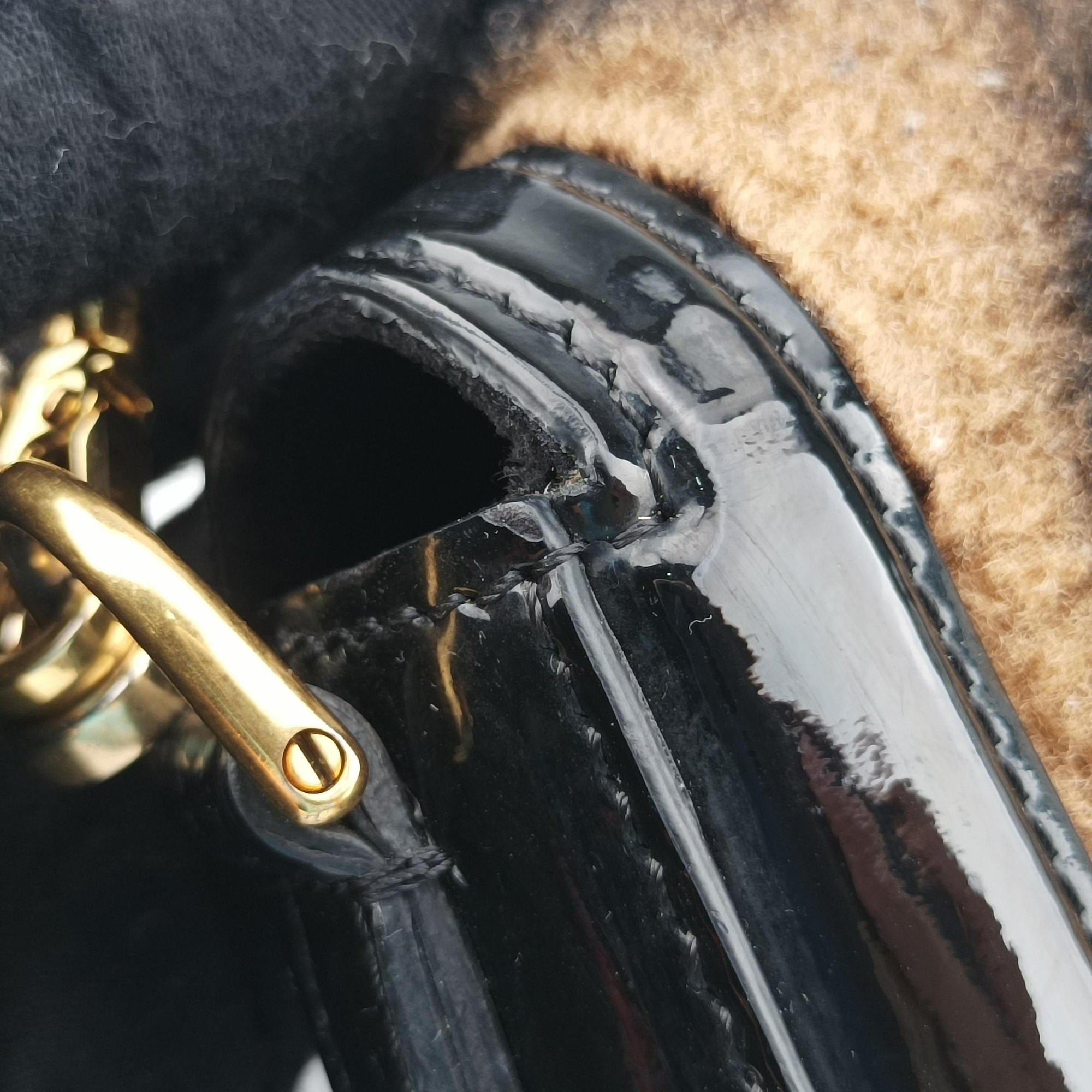 Pre-owned Fendi BAGUETTE Brown×Black fur×patent 8BS017 shoulderbag | stylenewstar