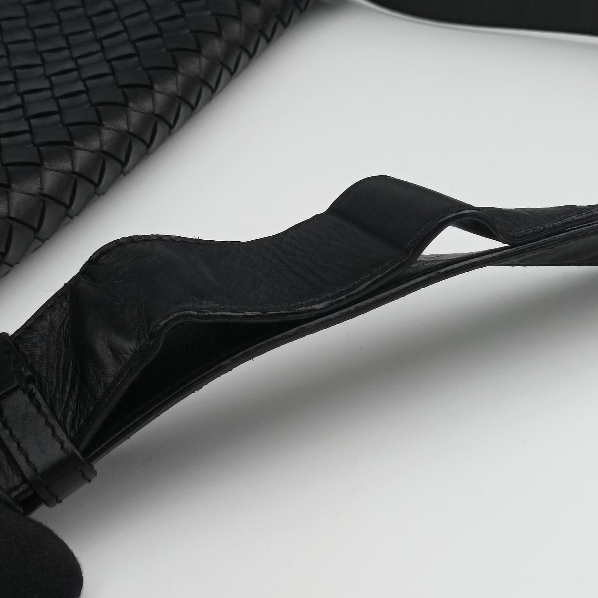 Pre-owned Bottega Veneta Intrecciato Black lambskin  shoulderbag | stylenewstar