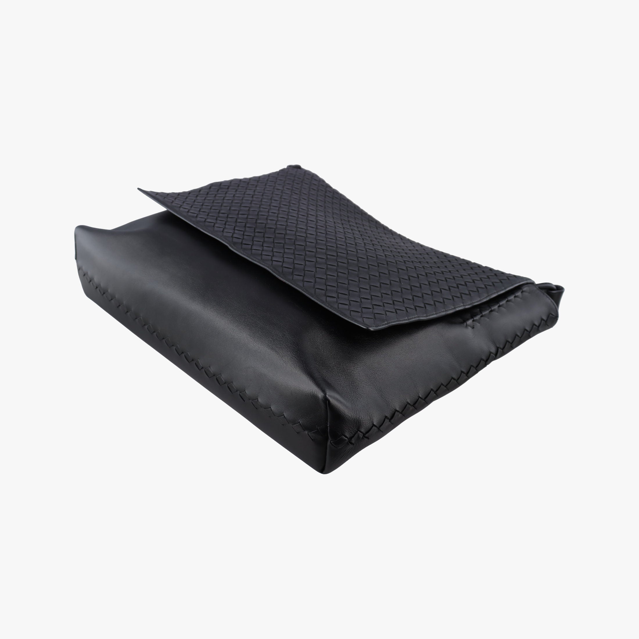 Pre-owned Bottega Veneta Intrecciato Black lambskin  shoulderbag | stylenewstar
