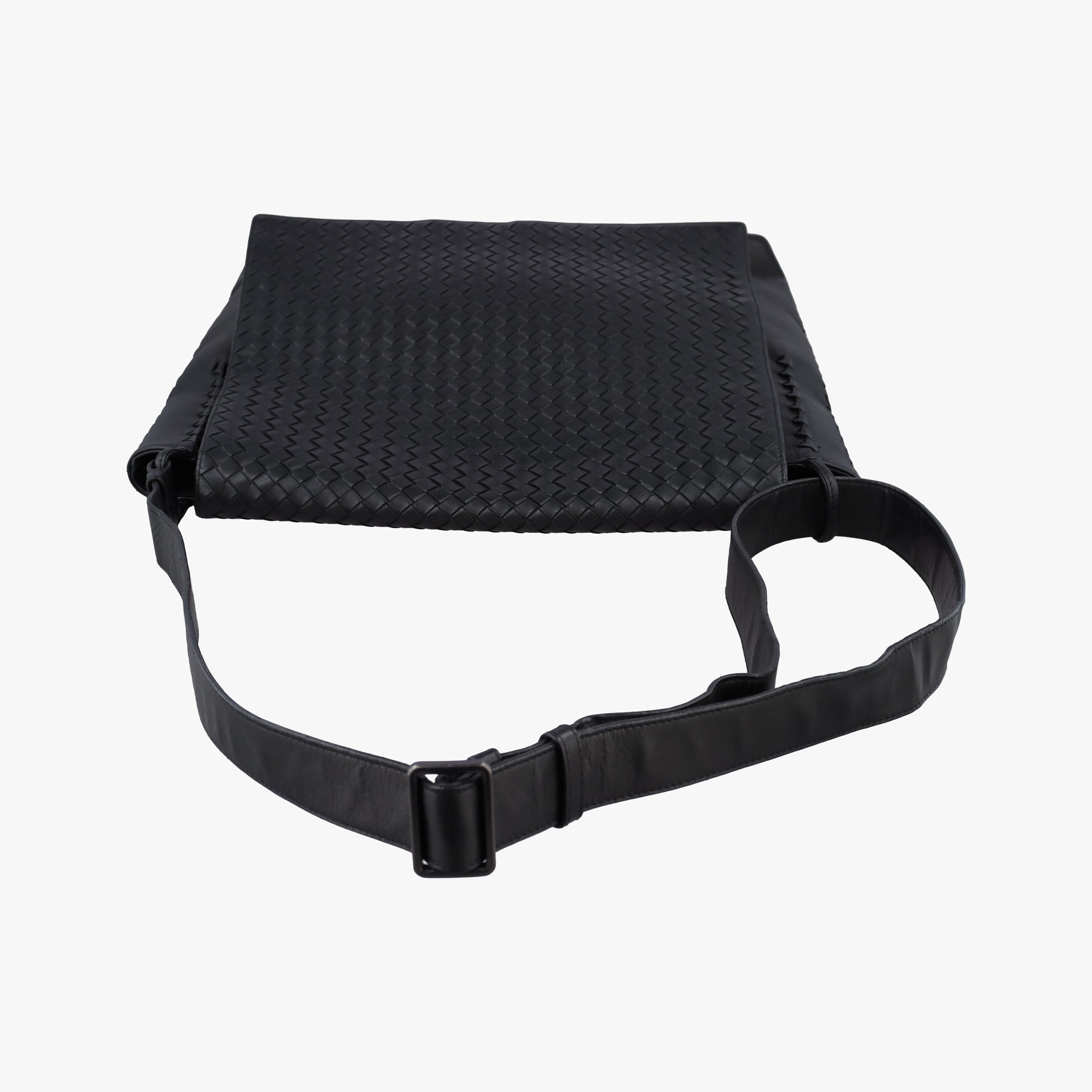 Pre-owned Bottega Veneta Intrecciato Black lambskin  shoulderbag | stylenewstar