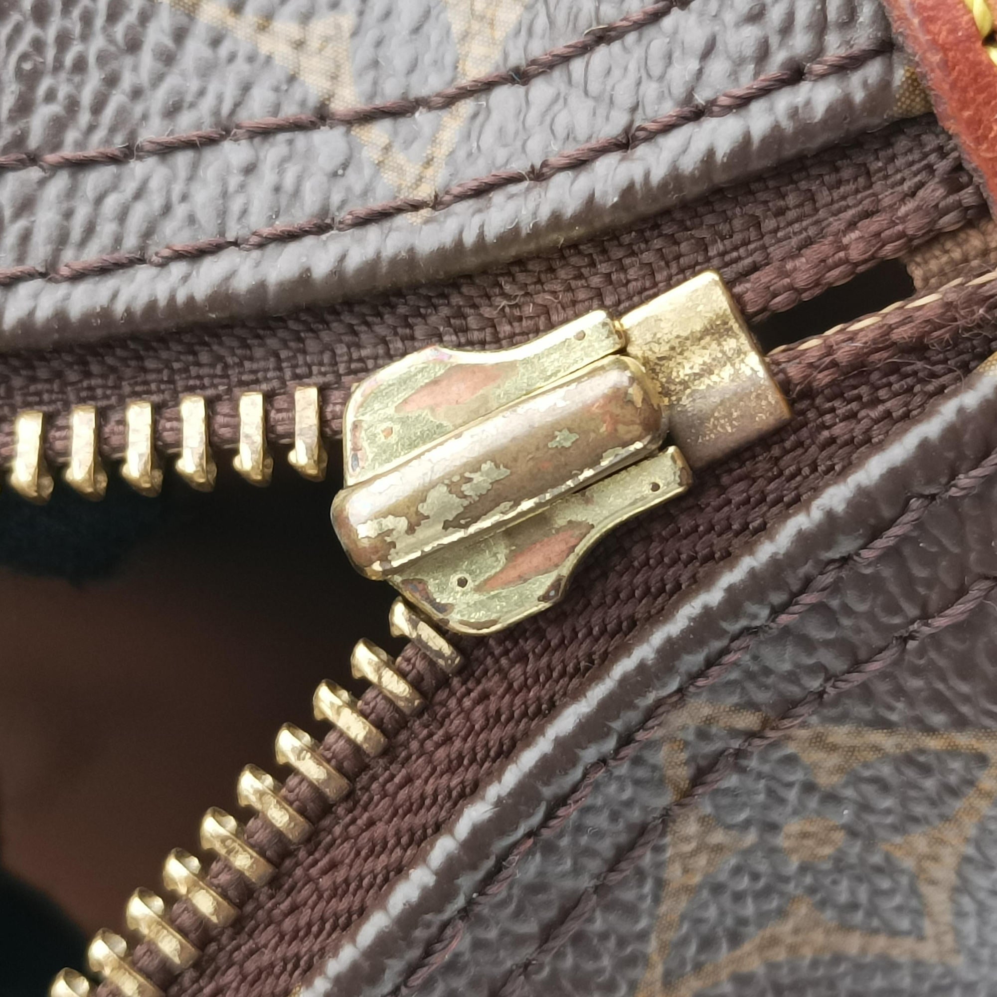 Secondhand Louis Vuitton MONTORGUEI PM brown Monogram Canvas M95565 shoulderbag | stylenewstar