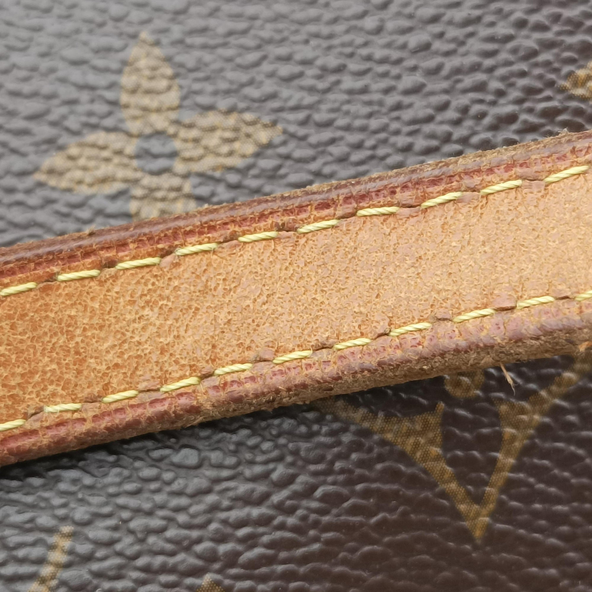 Secondhand Louis Vuitton MONTORGUEI PM brown Monogram Canvas M95565 shoulderbag | stylenewstar