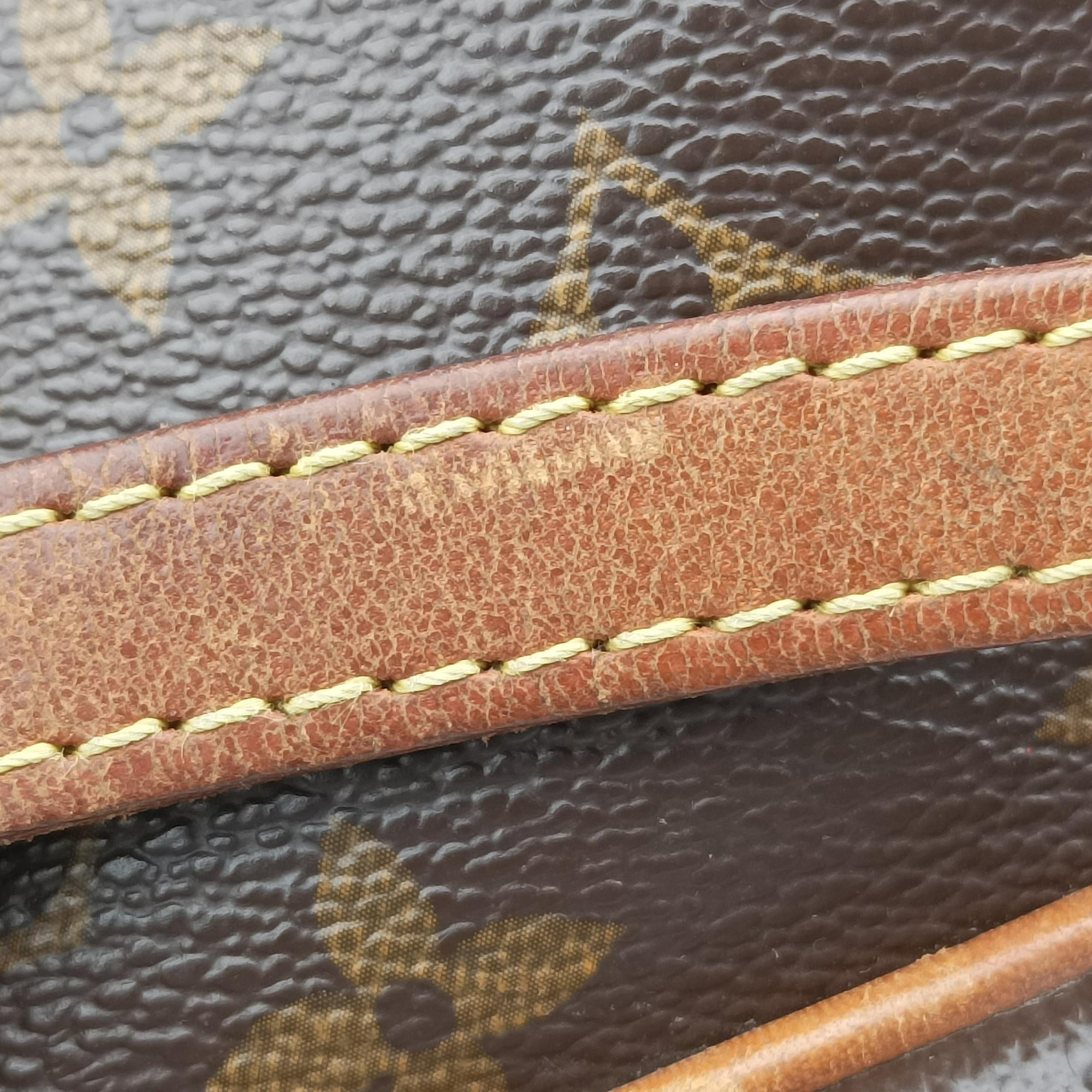 Secondhand Louis Vuitton MONTORGUEI PM brown Monogram Canvas M95565 shoulderbag | stylenewstar