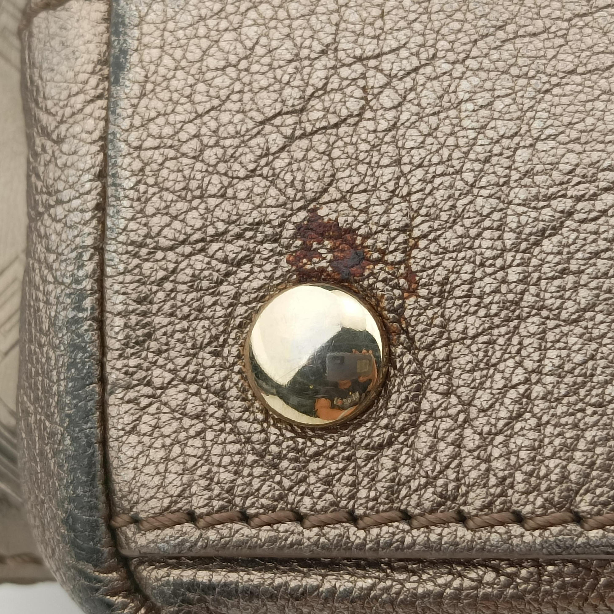 Secondhand VERSACE Metallic Hobo Gold Patent×Leather  handbag | stylenewstar