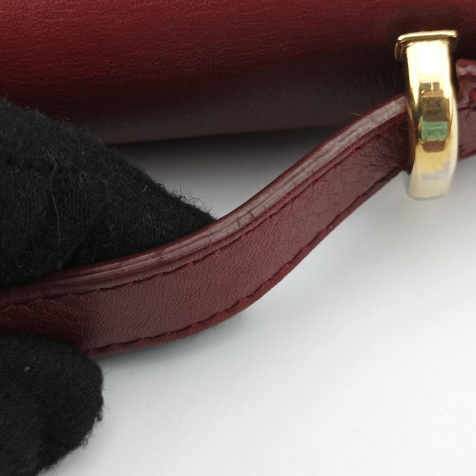Pre-owned Ferragamo Gancino Burgundy Leather  shoulderbag | stylenewstar