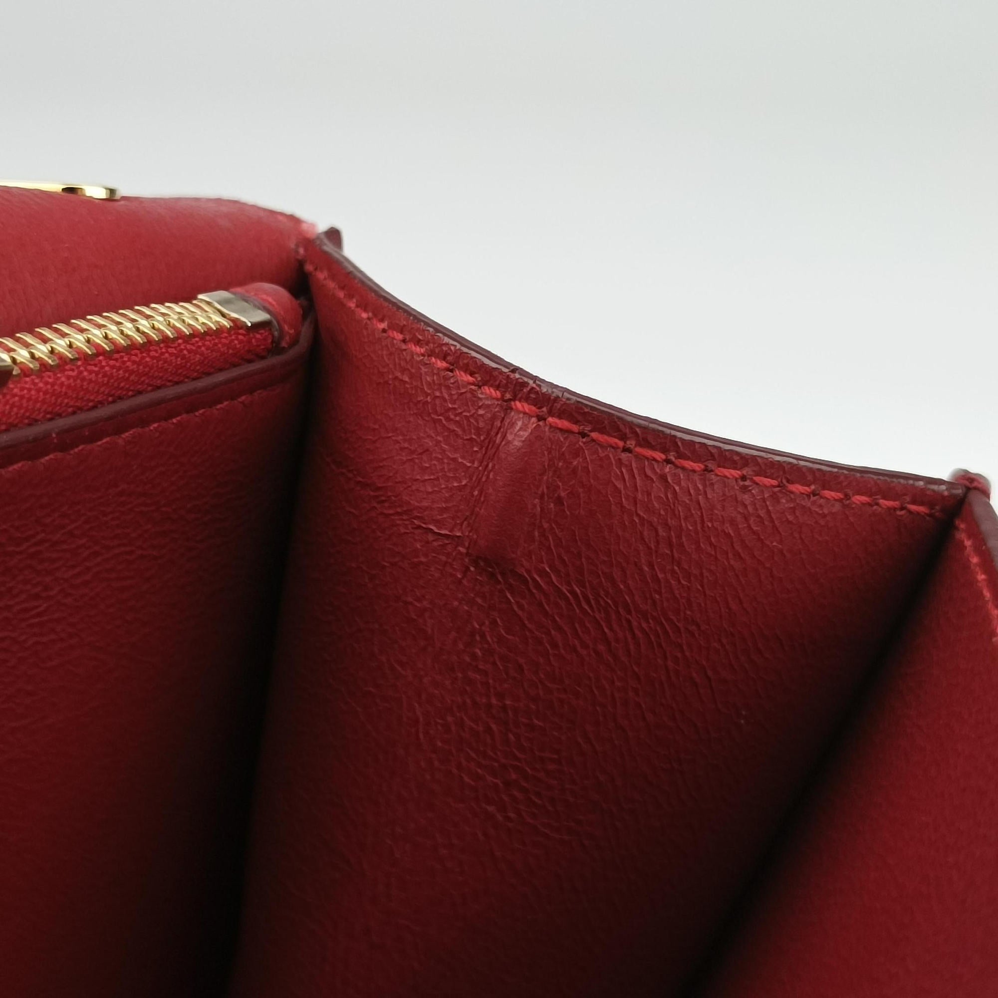 Pre-owned Ferragamo Gancino Burgundy Leather  shoulderbag | stylenewstar