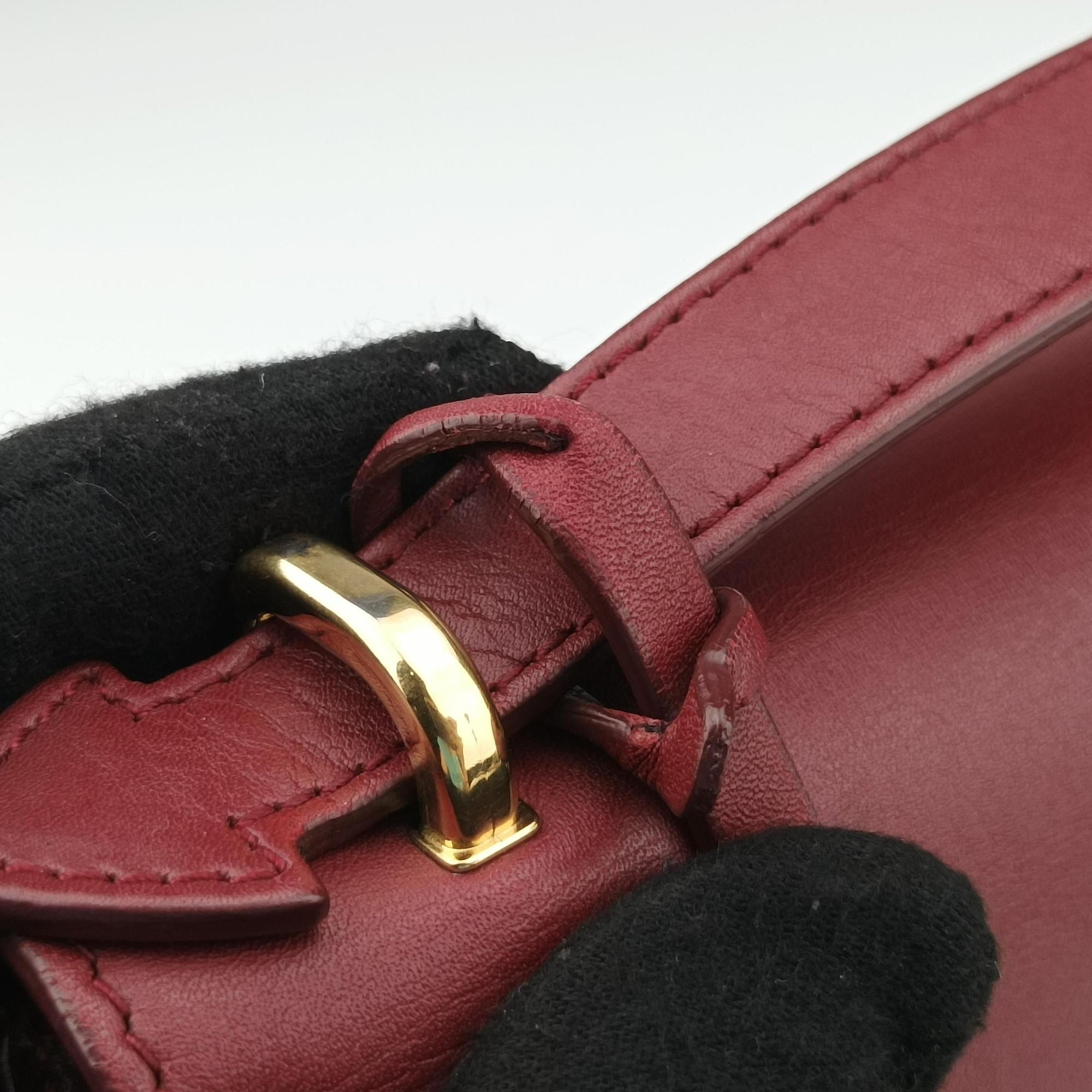 Pre-owned Ferragamo Gancino Burgundy Leather  shoulderbag | stylenewstar