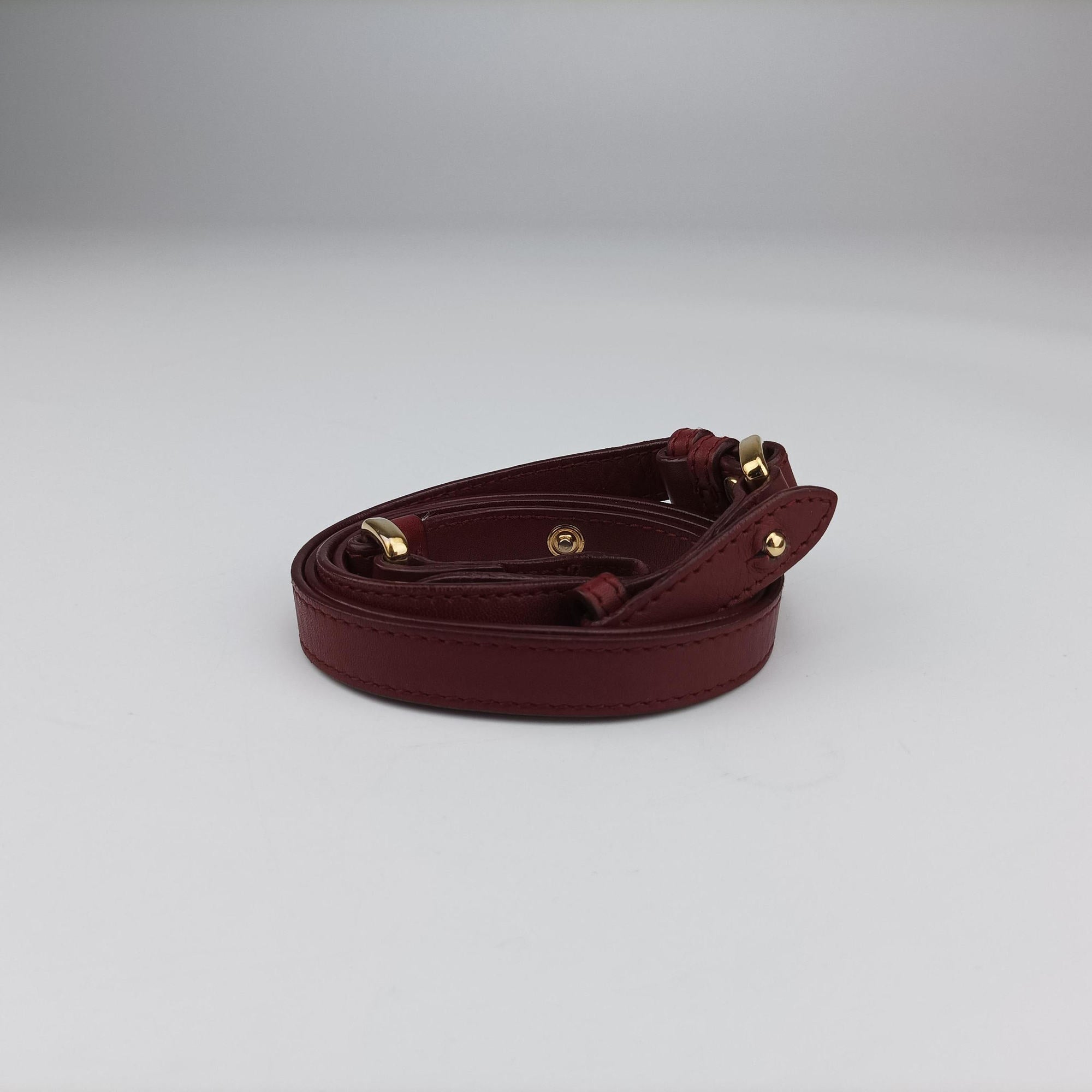 Pre-owned Ferragamo Gancino Burgundy Leather  shoulderbag | stylenewstar