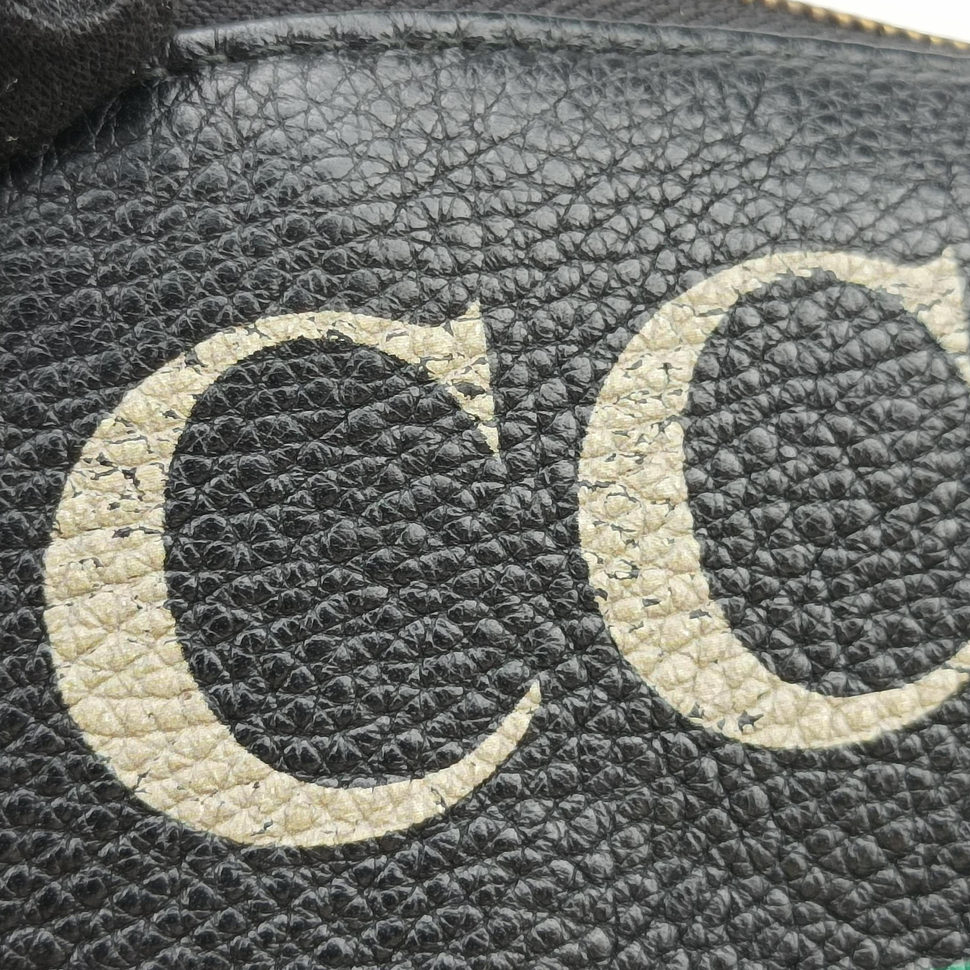 Pre-owned Gucci Print Black Leather 530412 bum bag/waist bag | stylenewstar