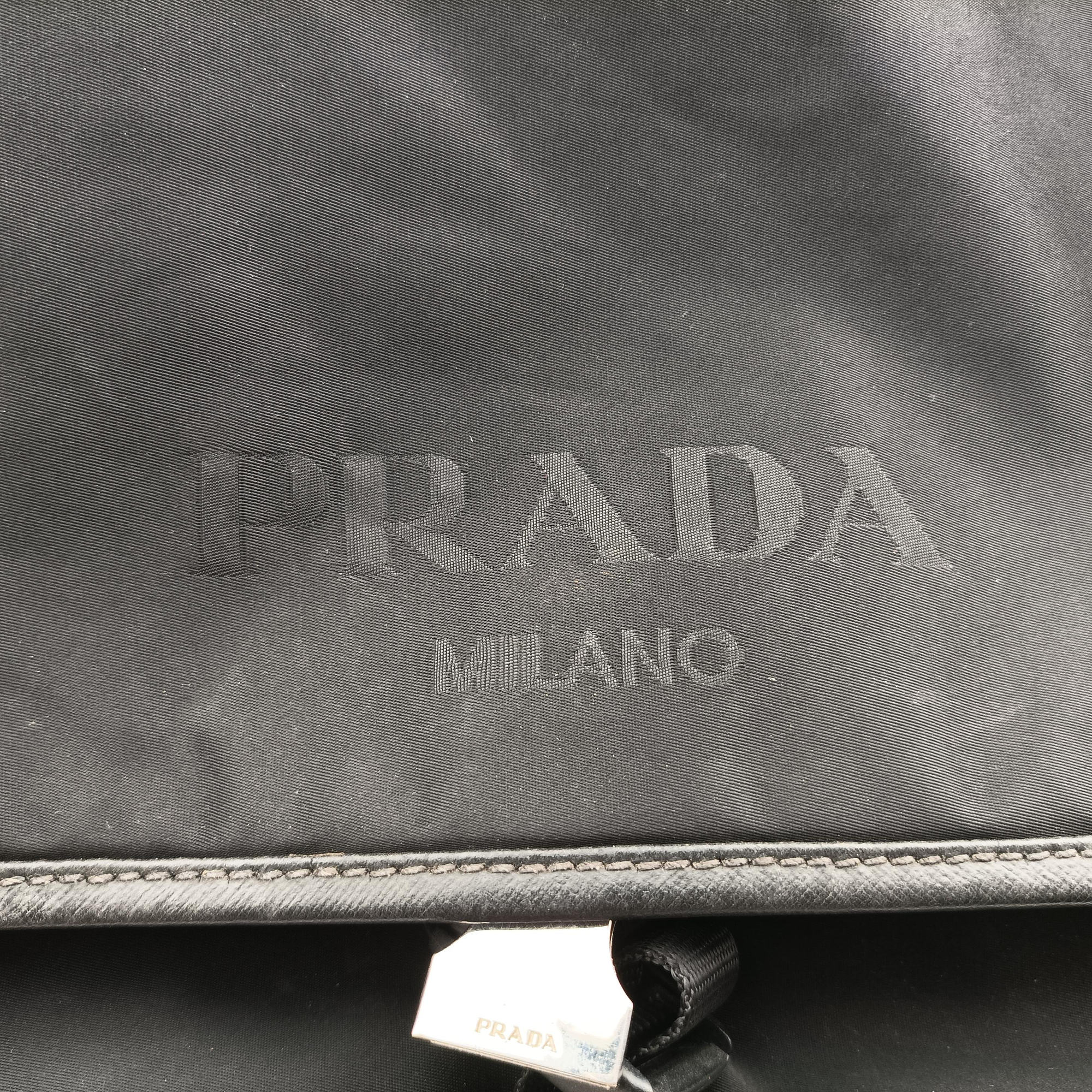 Pre-owned Prada Vela Messenger Bag Black Nylon V166 shoulderbag | stylenewstar