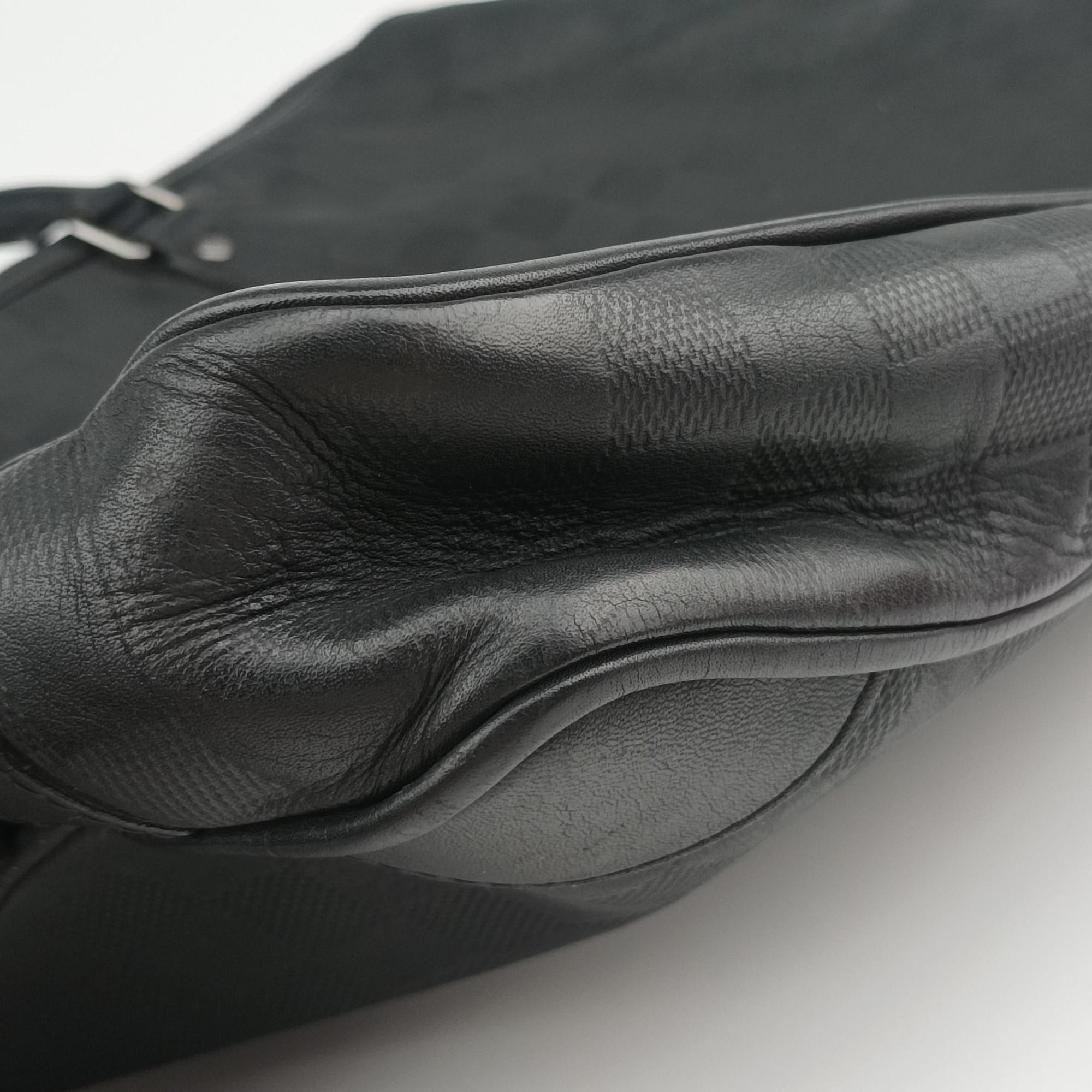 Secondhand Louis Vuitton Porte-Document Voyage onyx Damier Infini N41146 handbag | stylenewstar