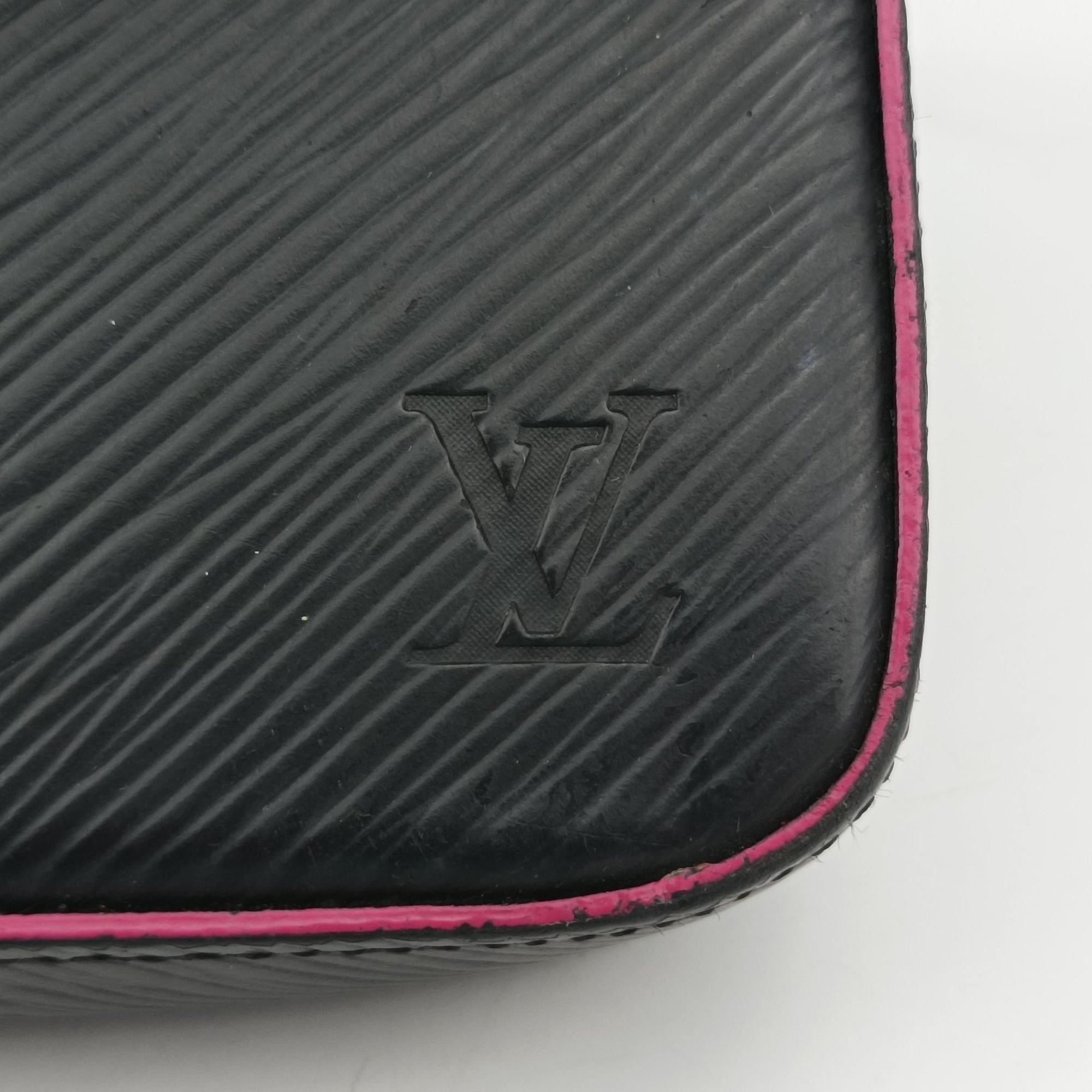 Secondhand Louis Vuitton Pochette Felice Noir×Pink Epi M64579 shoulderbag | stylenewstar