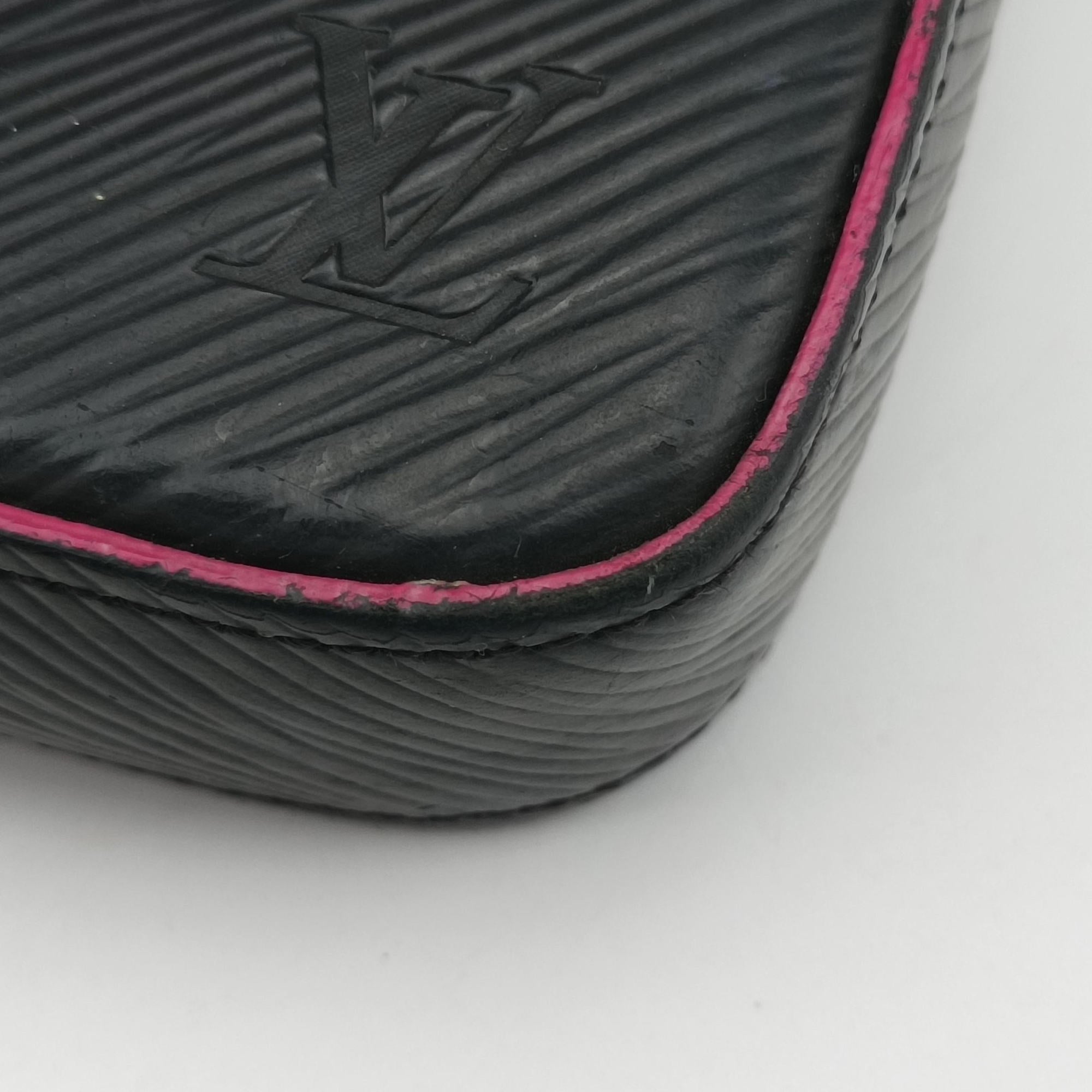 Secondhand Louis Vuitton Pochette Felice Noir×Pink Epi M64579 shoulderbag | stylenewstar