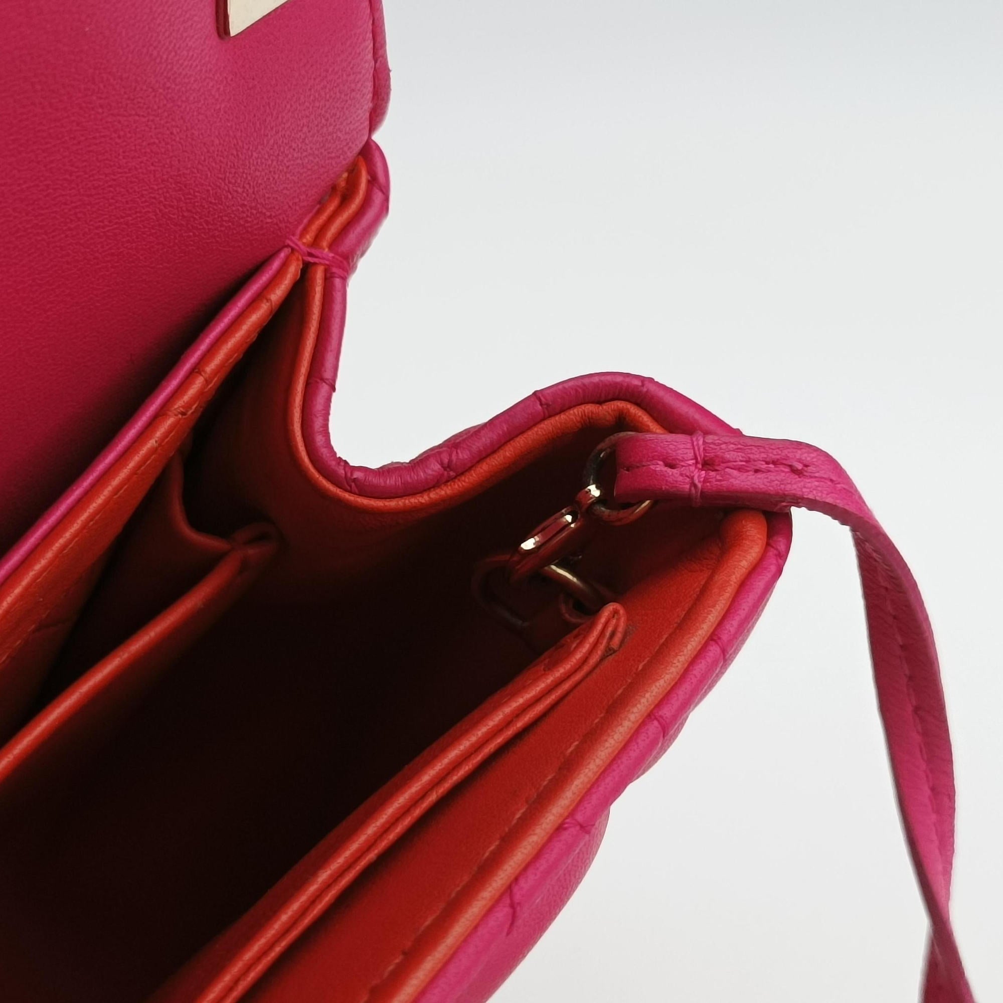 Pre-owned Christian Dior Miss Dior CANNAGE New Lock Pink lambskin  shoulderbag | stylenewstar