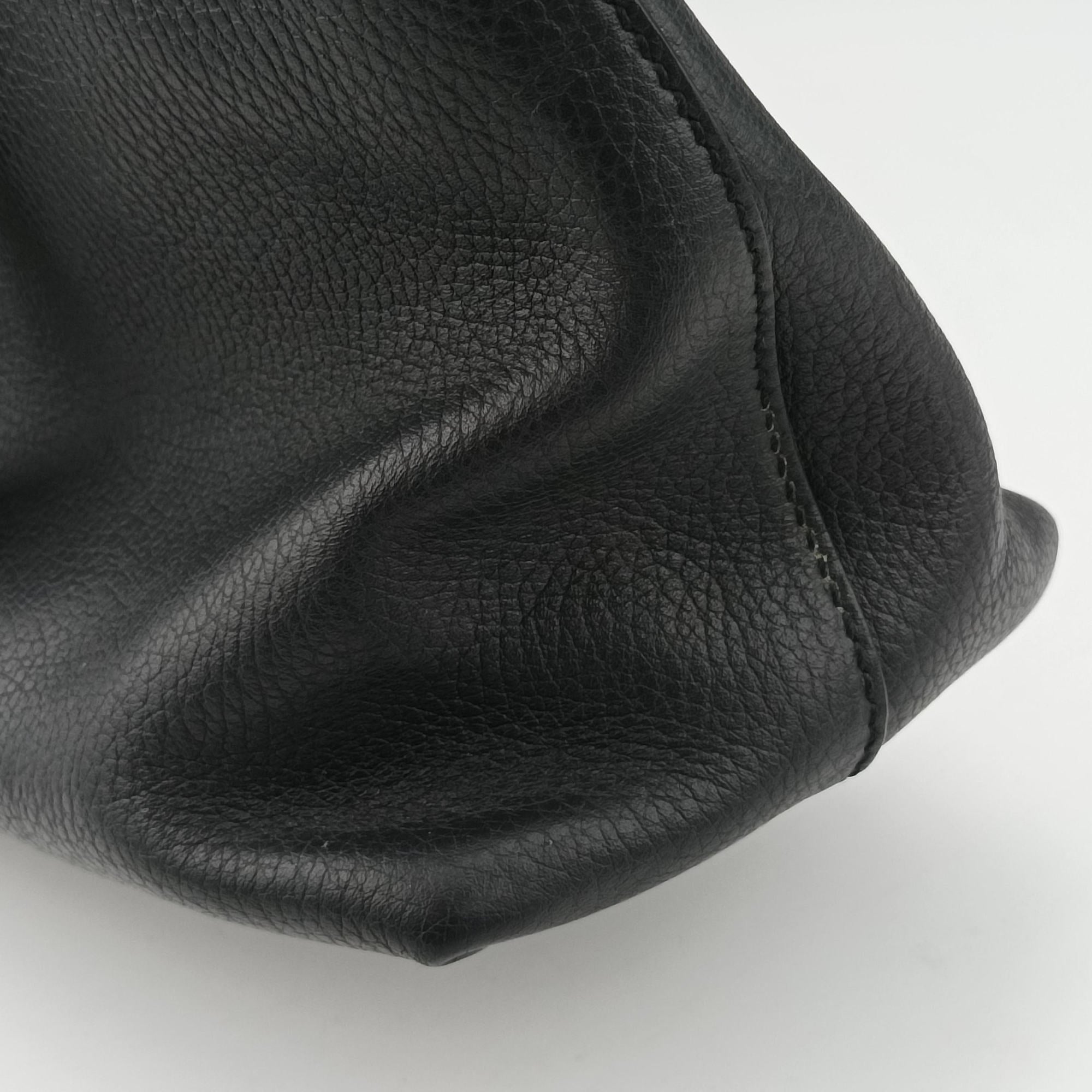 Pre-owned Gucci Bamboo Tassel Tote Black Leather 449642 handbag | stylenewstar