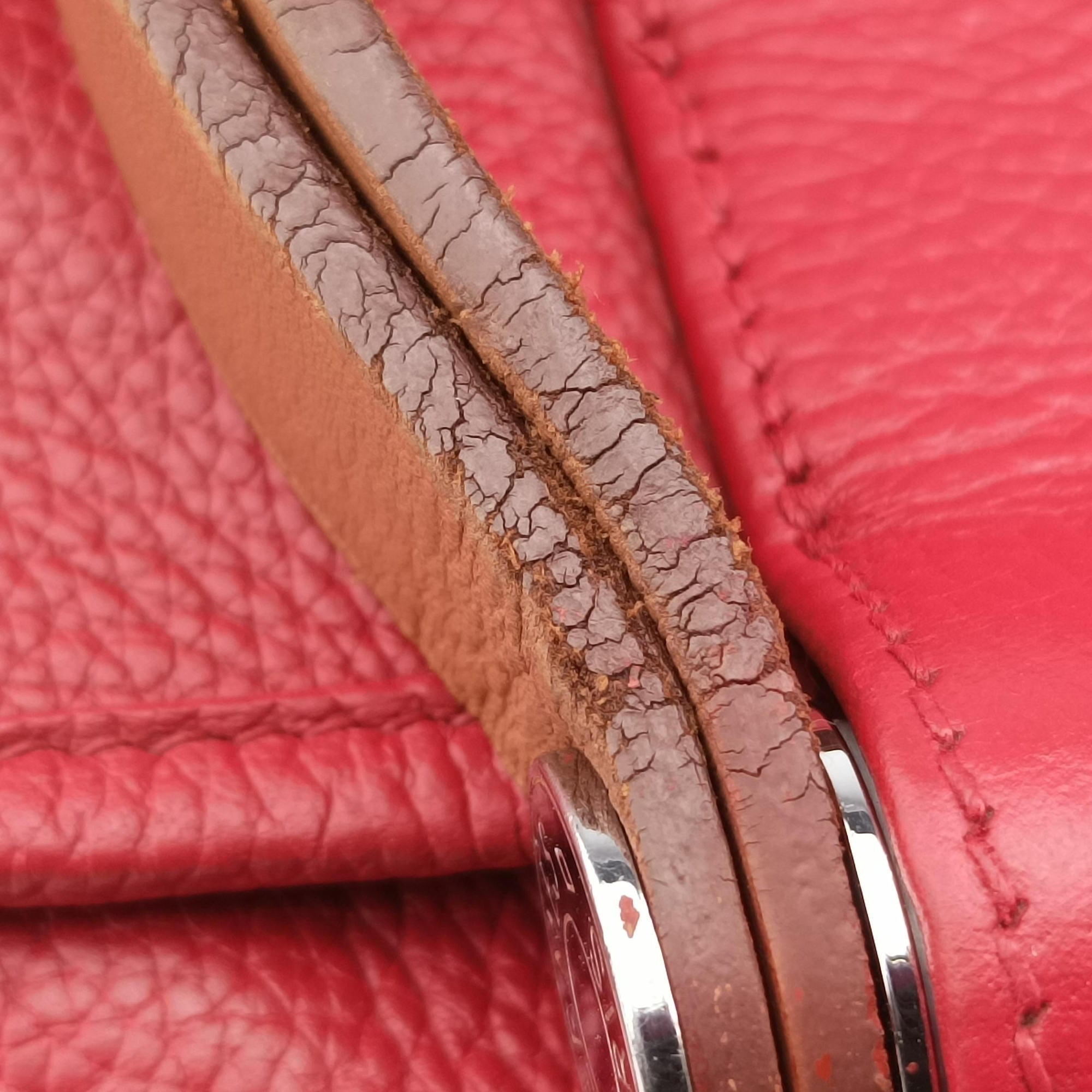 Pre-owned Hermes Cabag Elan Red Togo leather  handbag | stylenewstar