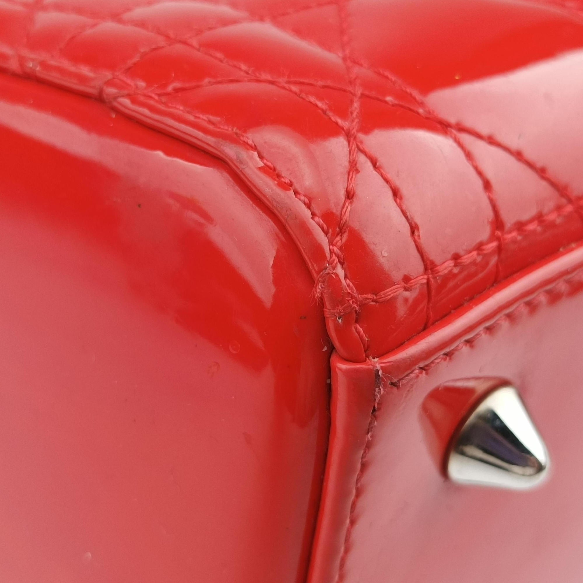 Pre-owned Christian Dior Lady Dior Red patent  shoulderbag | stylenewstar