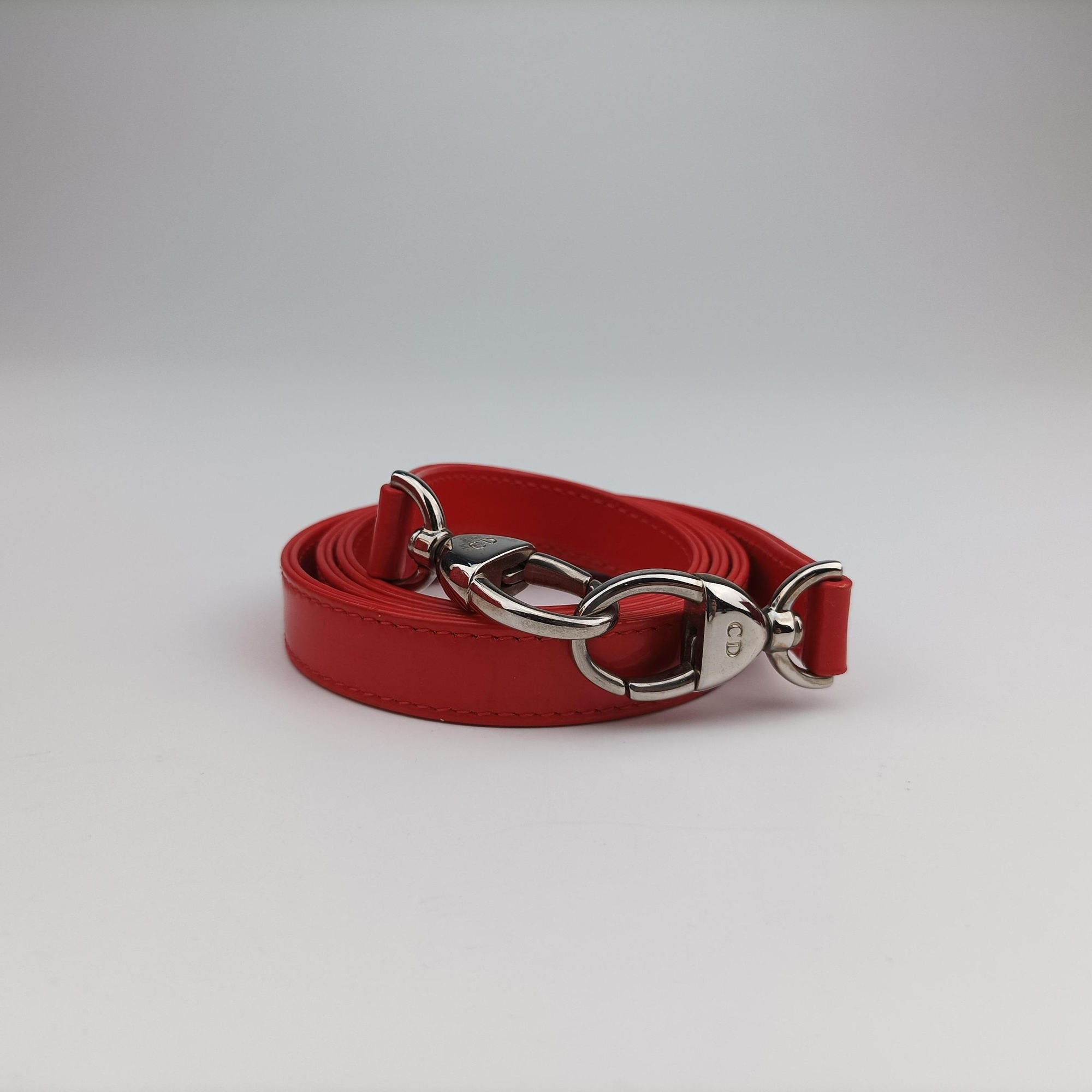Pre-owned Christian Dior Lady Dior Red patent  shoulderbag | stylenewstar
