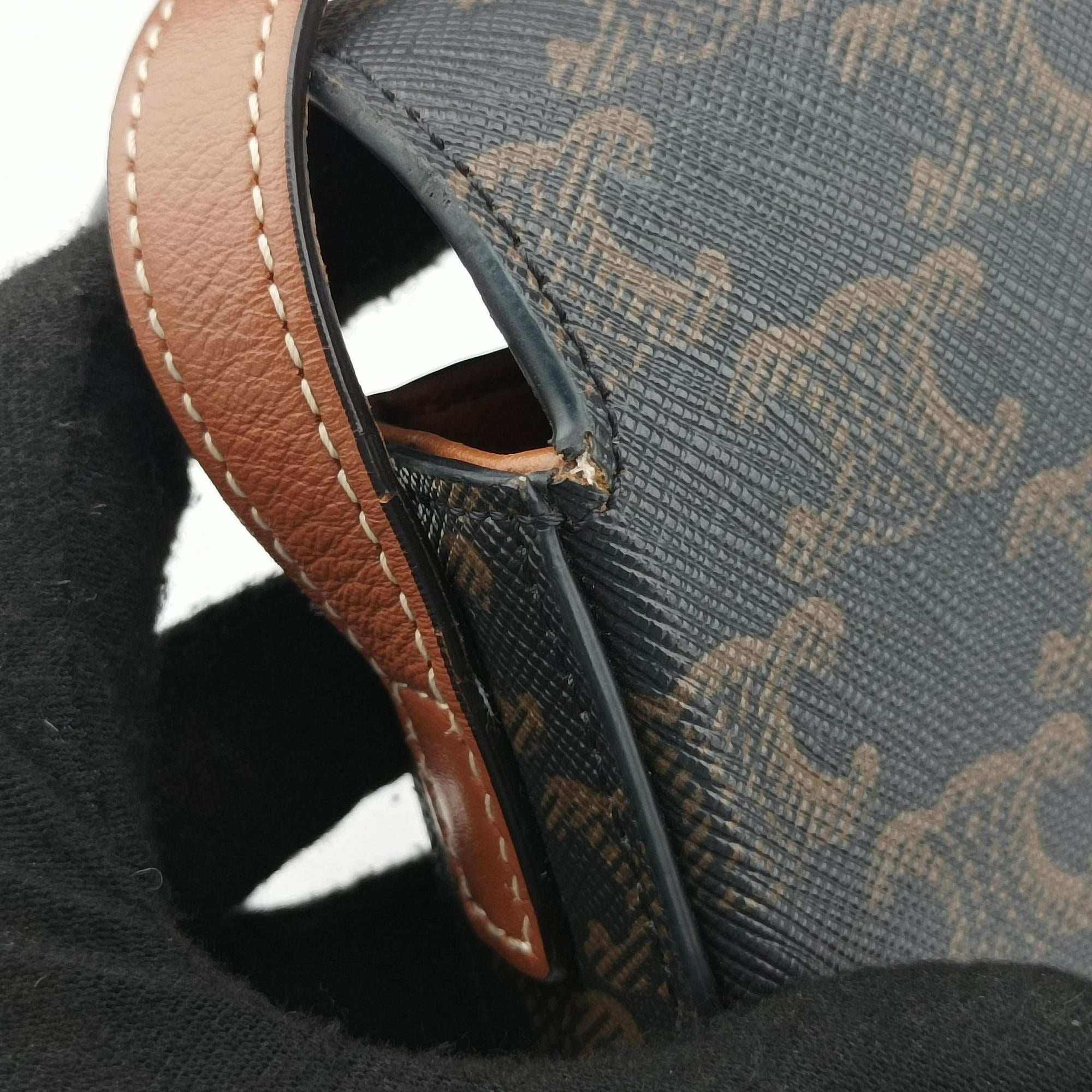 Pre-owned Celine TRIOMPHE Brown PVC coated canvas  shoulderbag | stylenewstar