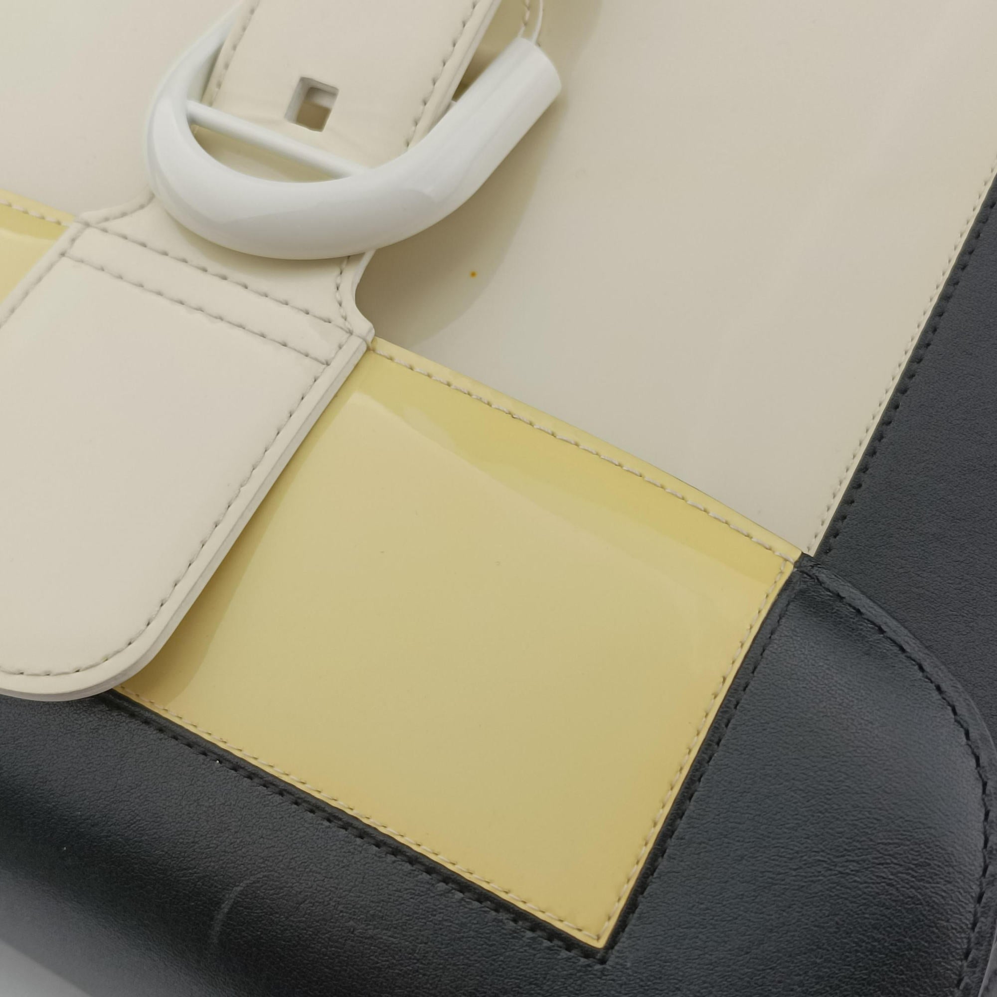 Pre-owned Delvaux Brillant Black × ivory Leather × patent leather  shoulderbag | stylenewstar