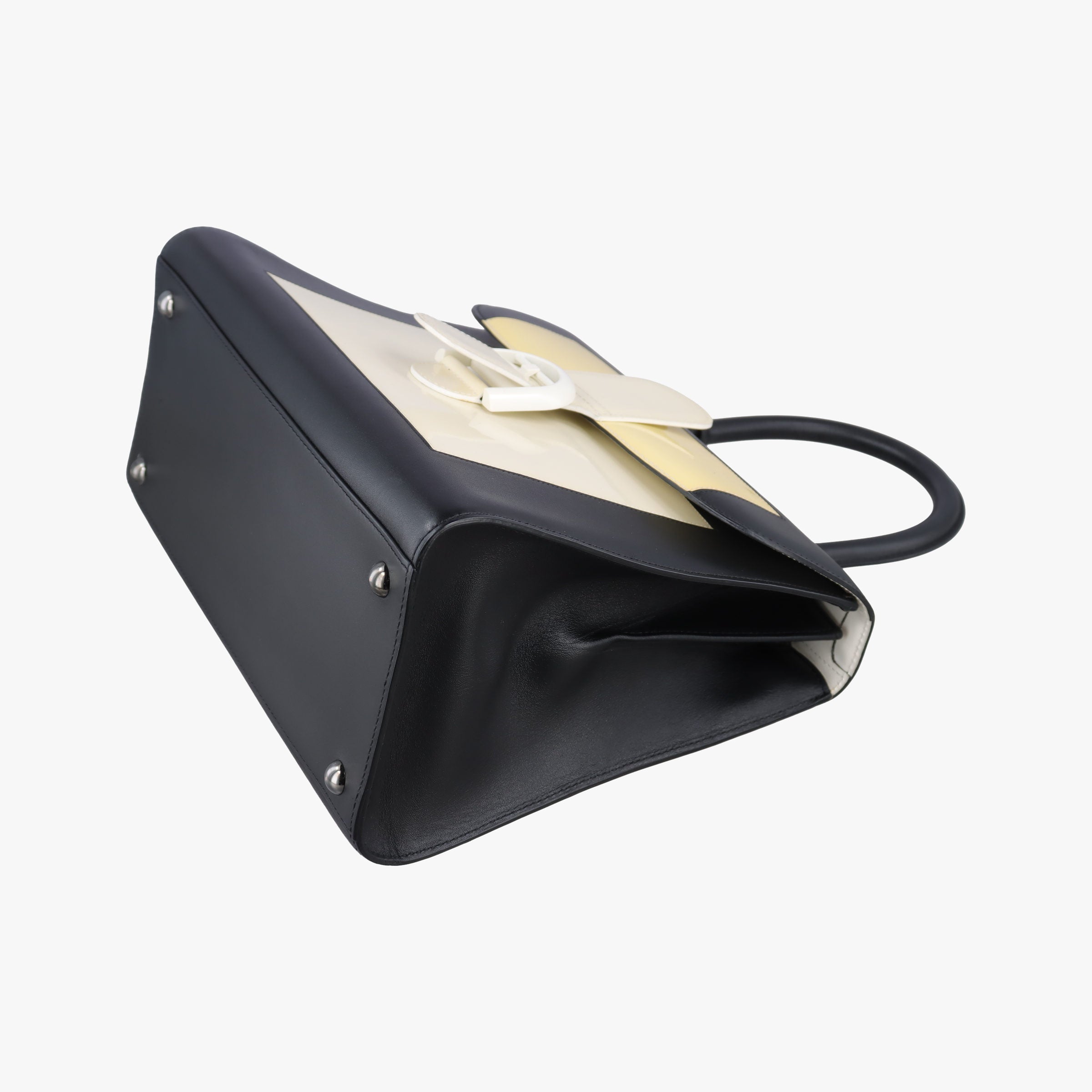 Pre-owned Delvaux Brillant Black × ivory Leather × patent leather  shoulderbag | stylenewstar