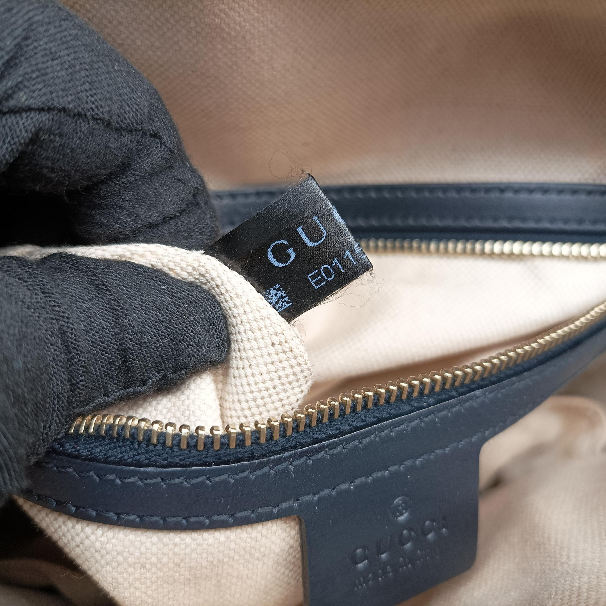 Pre-owned Gucci Sherry Line navy×red×beige Canvas×Leather 269876 shoulderbag | stylenewstar