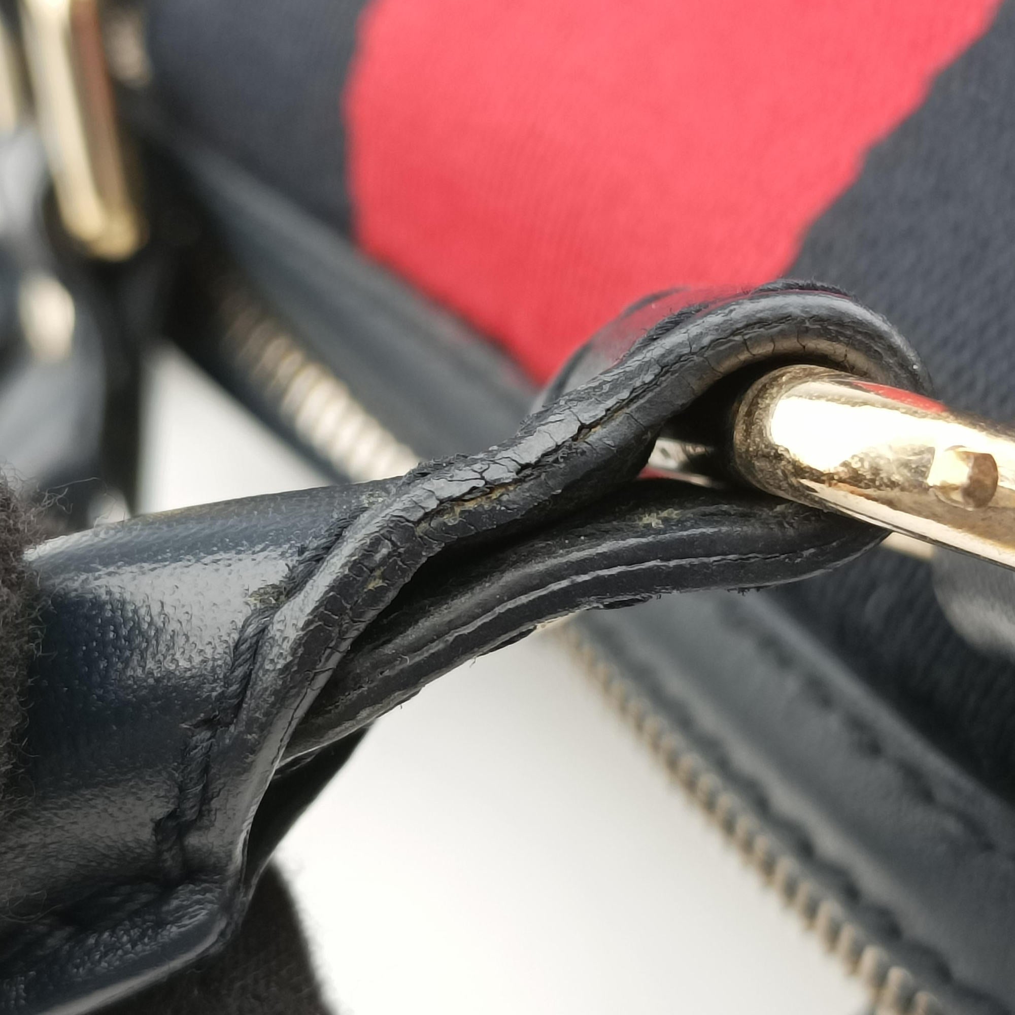 Pre-owned Gucci Sherry Line navy×red×beige Canvas×Leather 269876 shoulderbag | stylenewstar