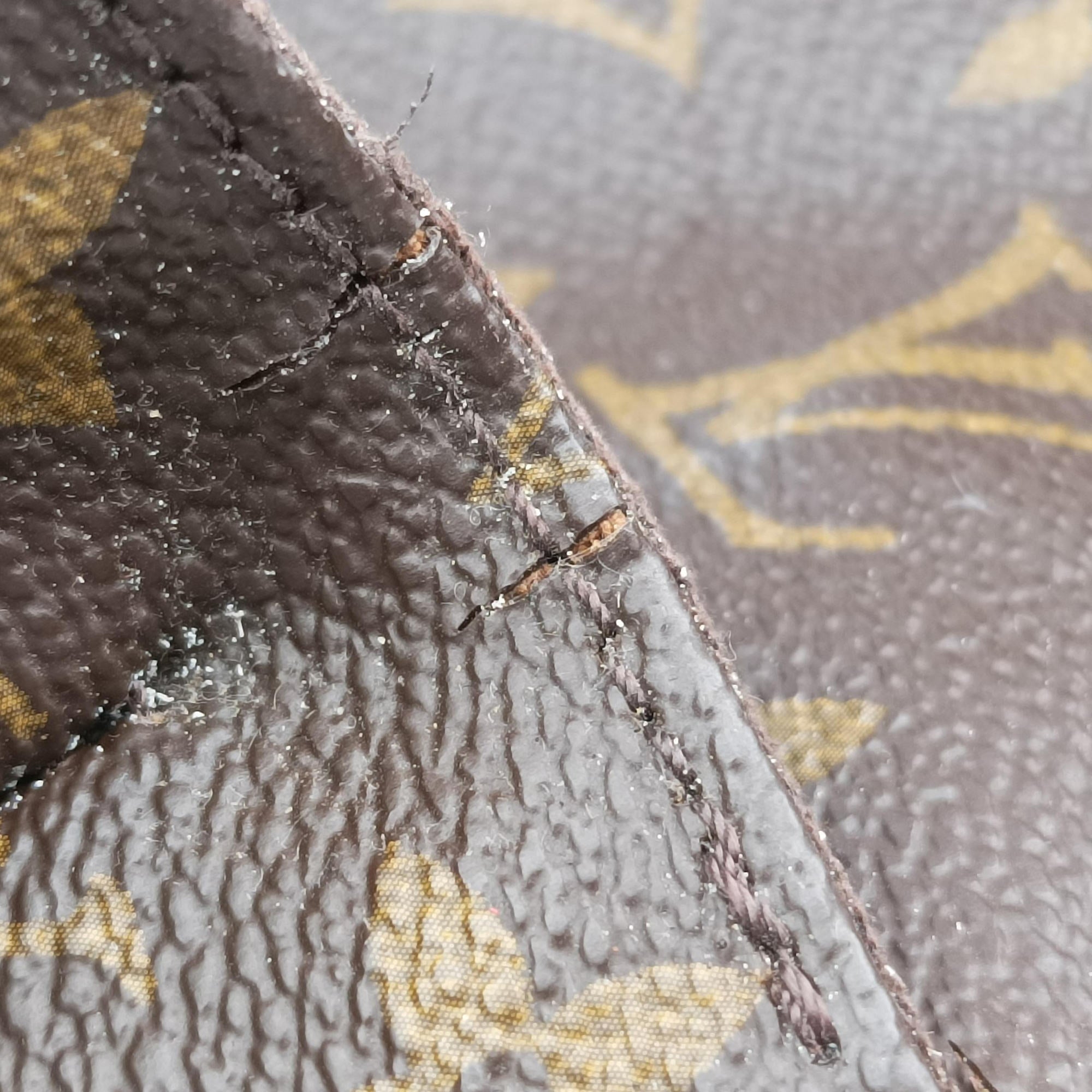 Secondhand Louis Vuitton Pochette Metis MM Brown Monogram Canvas M44875 shoulderbag | stylenewstar