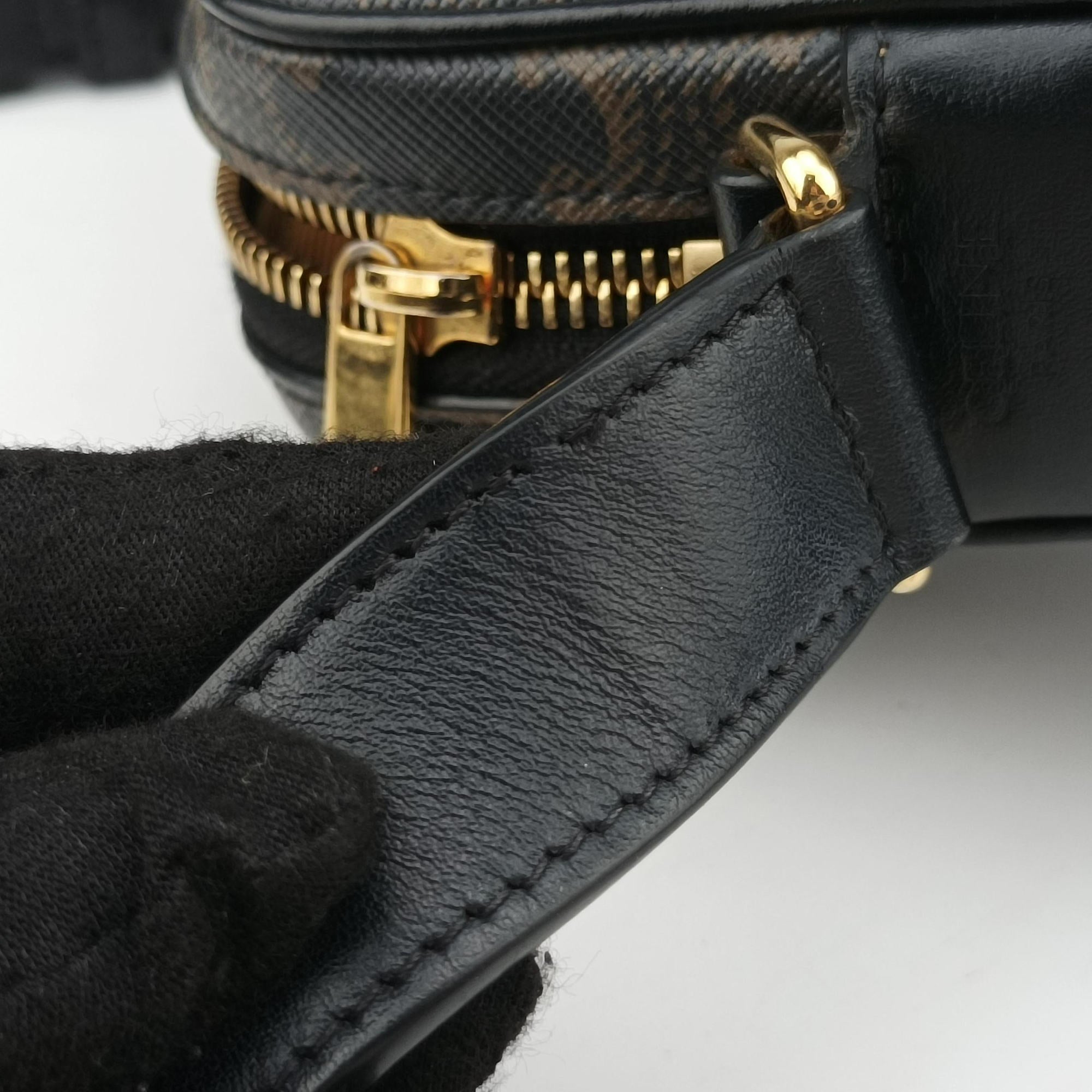 Secondhand Celine Medium Triomphe Messenger Brown PVC coated canvas  shoulderbag | stylenewstar