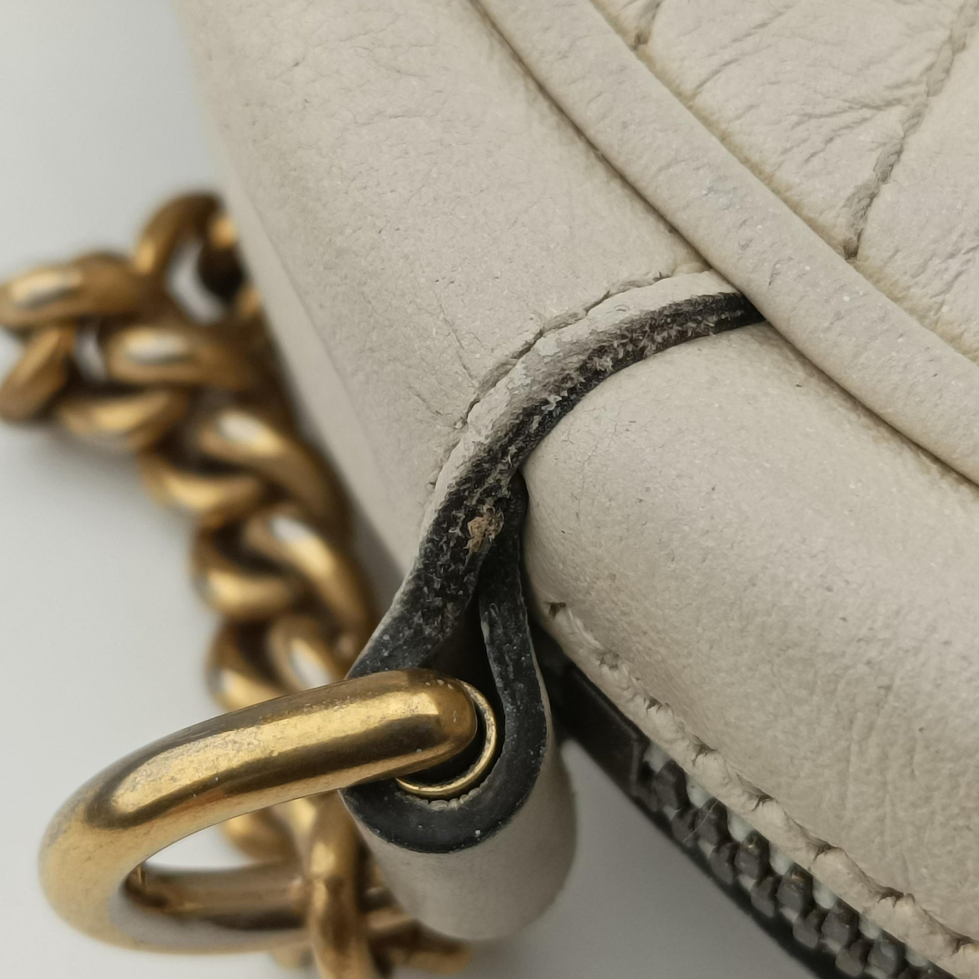 Secondhand Gucci GG Marmont White Leather 550154 shoulderbag | stylenewstar