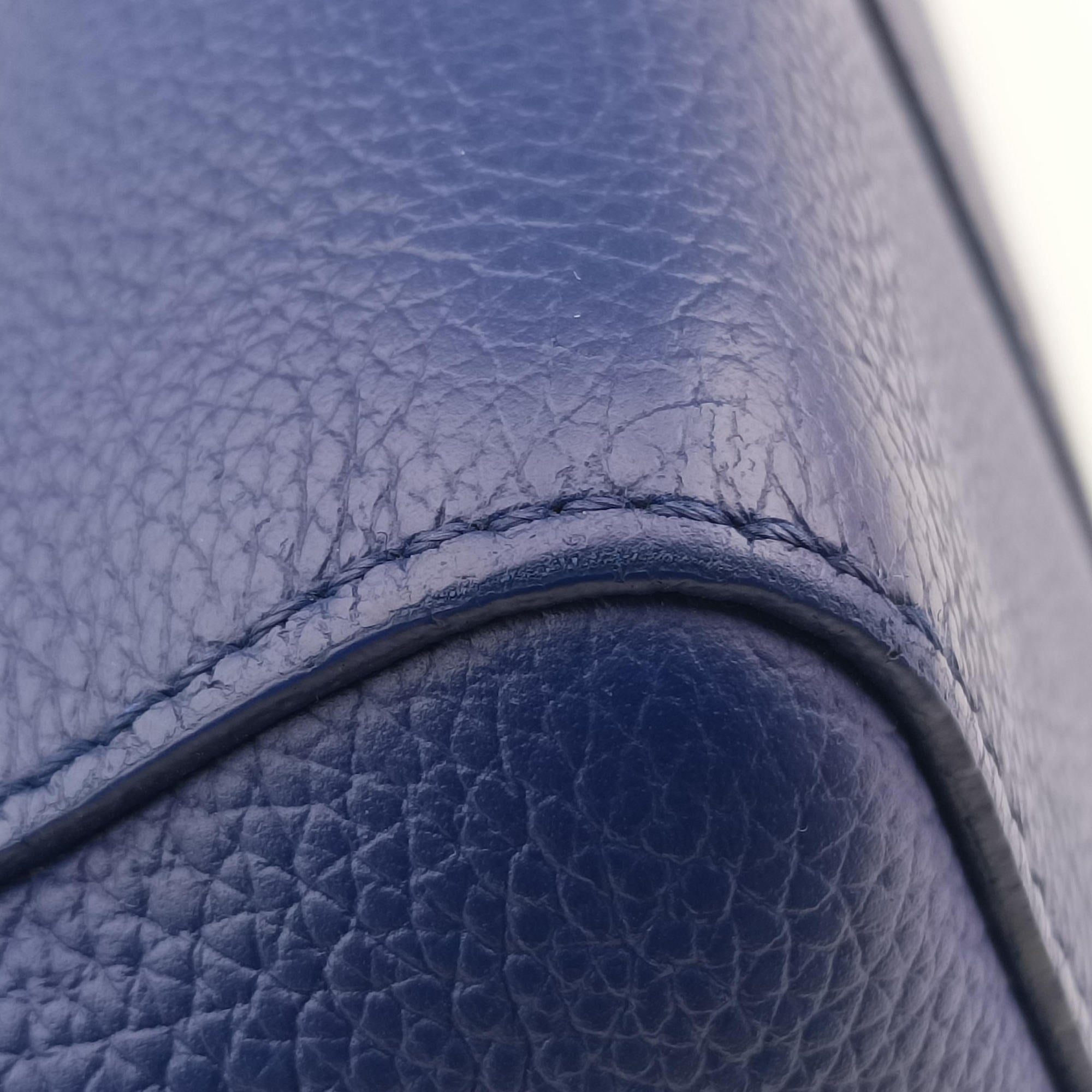 Pre-owned Louis Vuitton Everyday LV  Blue×white leather M58747 shoulderbag | stylenewstar