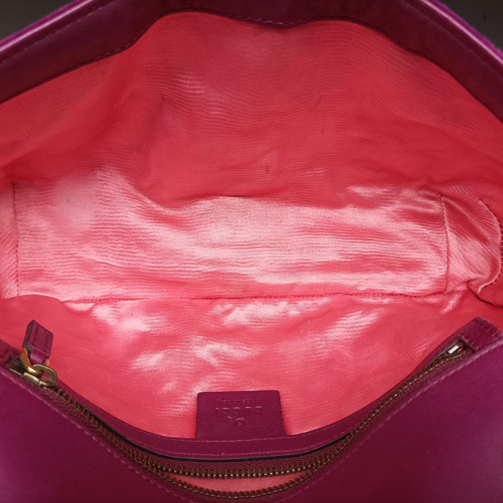 Secondhand Gucci GG Marmont Purple velour 443497 shoulderbag | stylenewstar