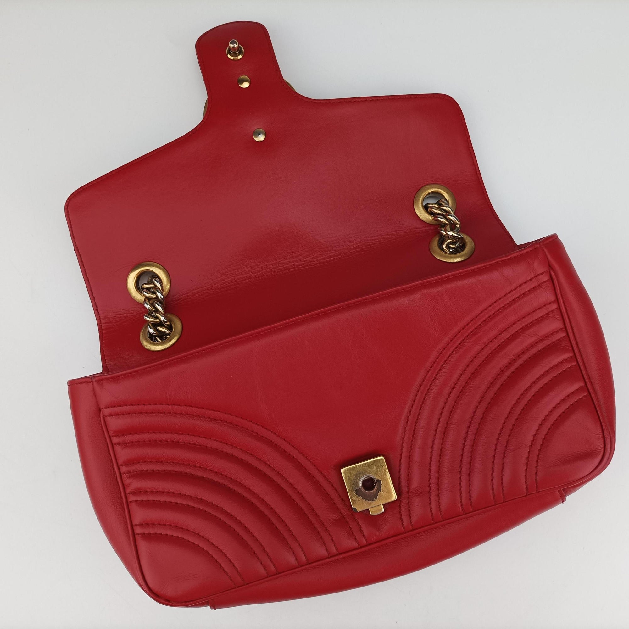 Secondhand Gucci GG Marmont Red Leather 443497 shoulderbag | stylenewstar