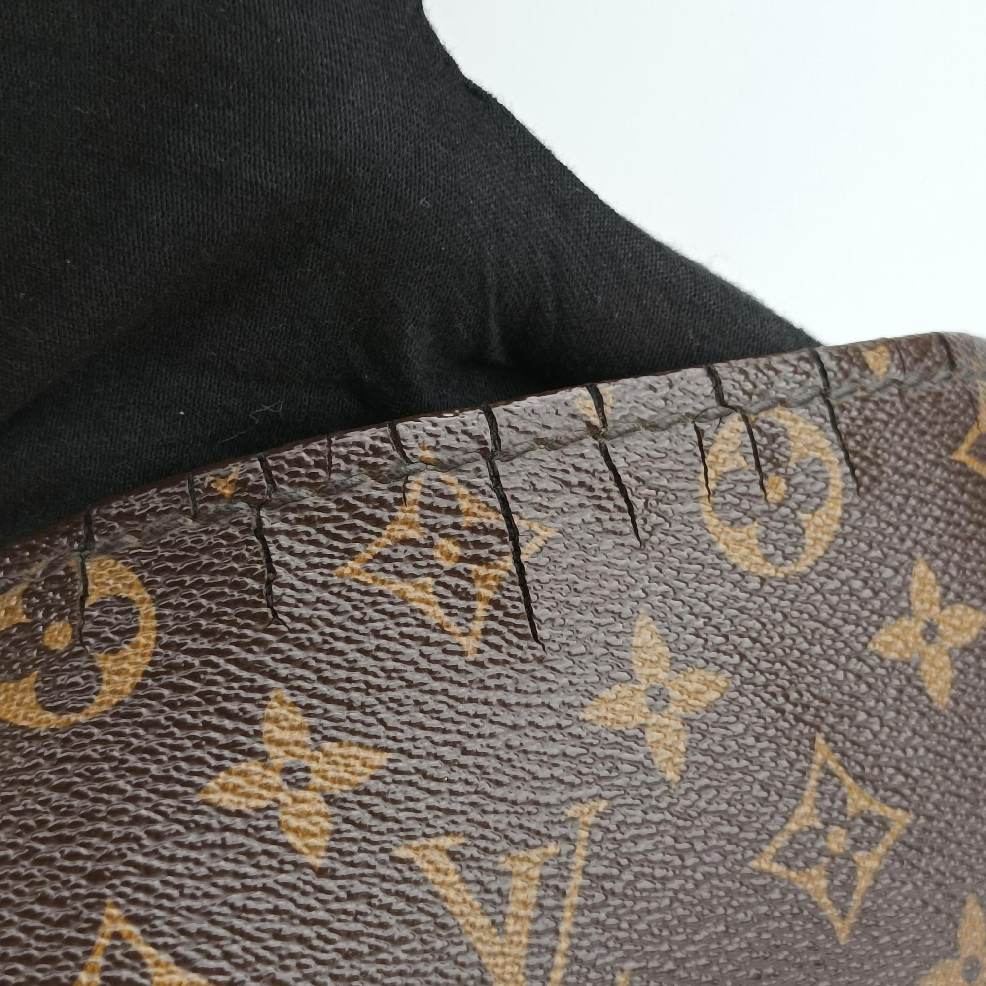 Pre-owned Louis Vuitton ARTSY MM Brown Monogram Canvas M40249 handbag | stylenewstar