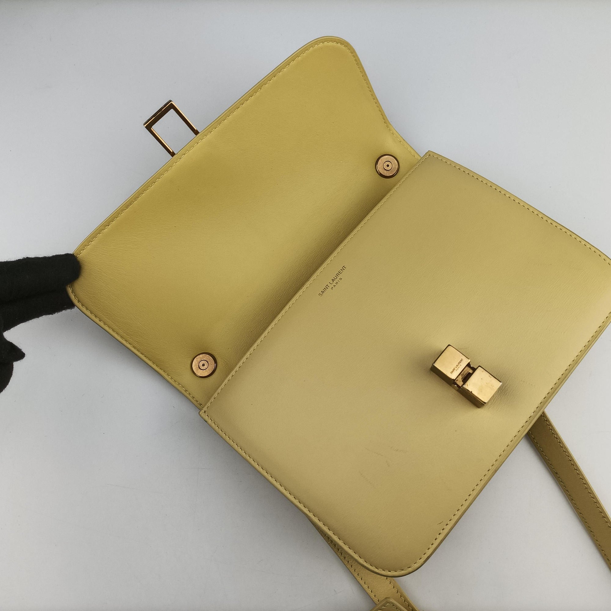 Pre-owned Celine LE Carre TAUPE BOX Yellow Leather  shoulderbag | stylenewstar