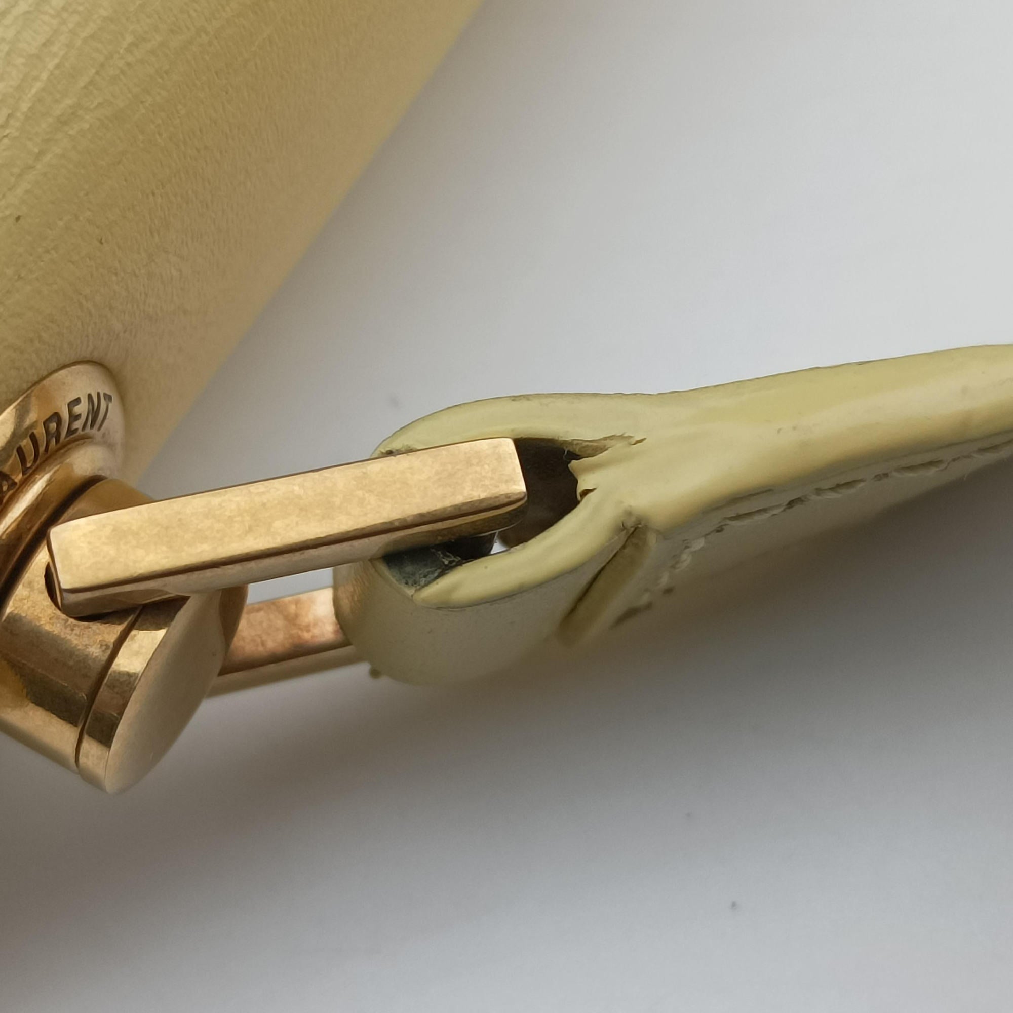 Pre-owned Celine LE Carre TAUPE BOX Yellow Leather  shoulderbag | stylenewstar