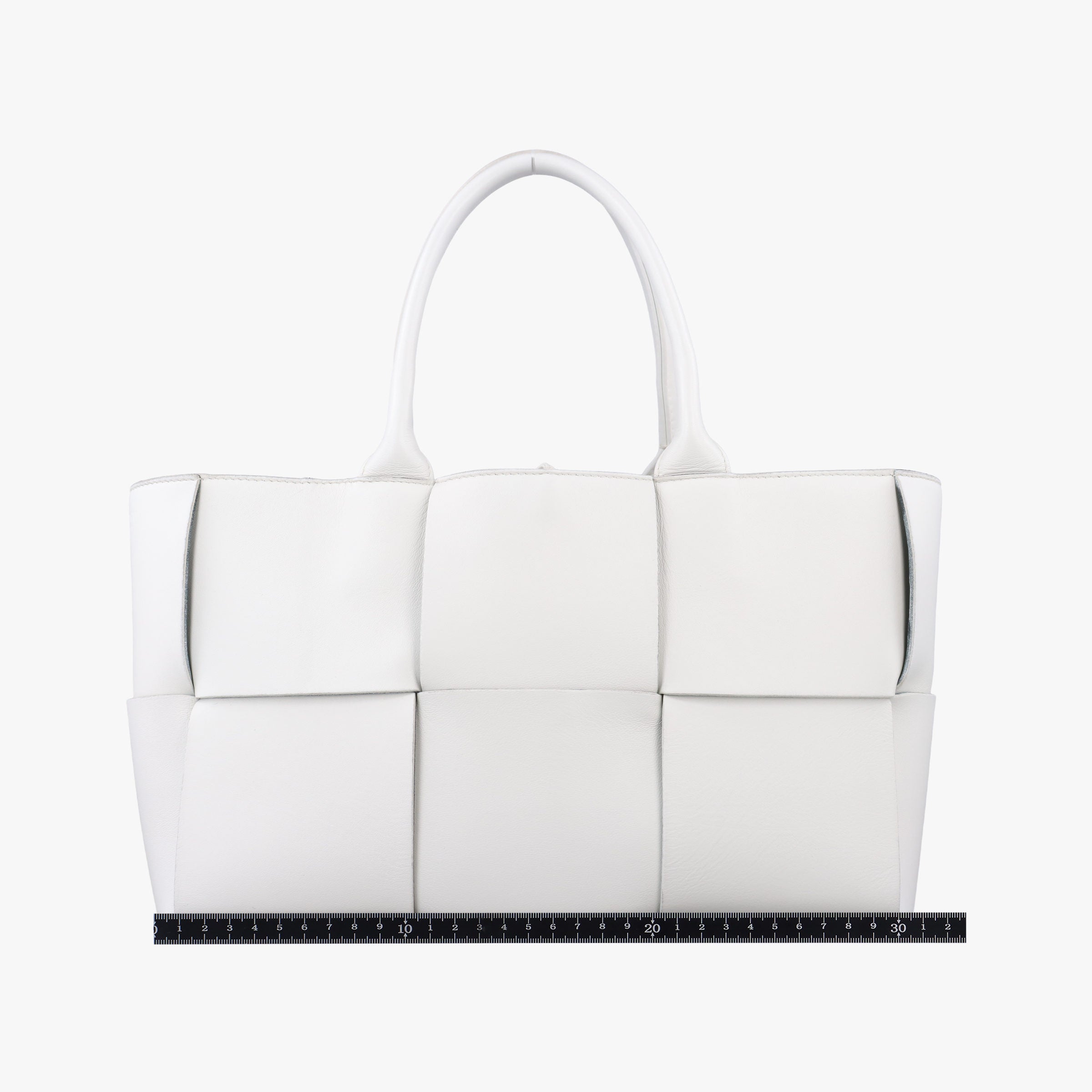 Pre-owned Bottega Veneta THE ARCO Tote White lambskin  handbag | stylenewstar