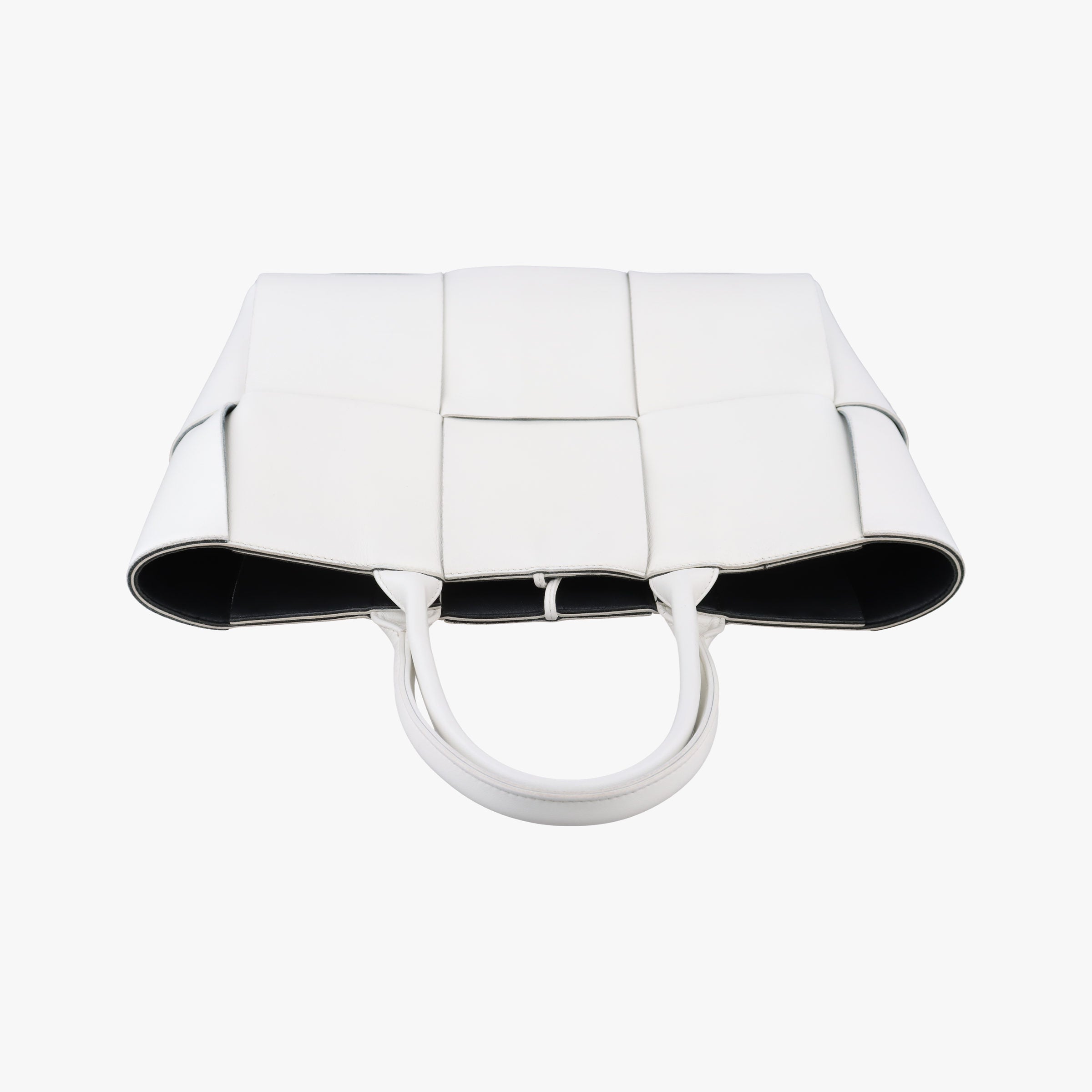 Pre-owned Bottega Veneta THE ARCO Tote White lambskin  handbag | stylenewstar