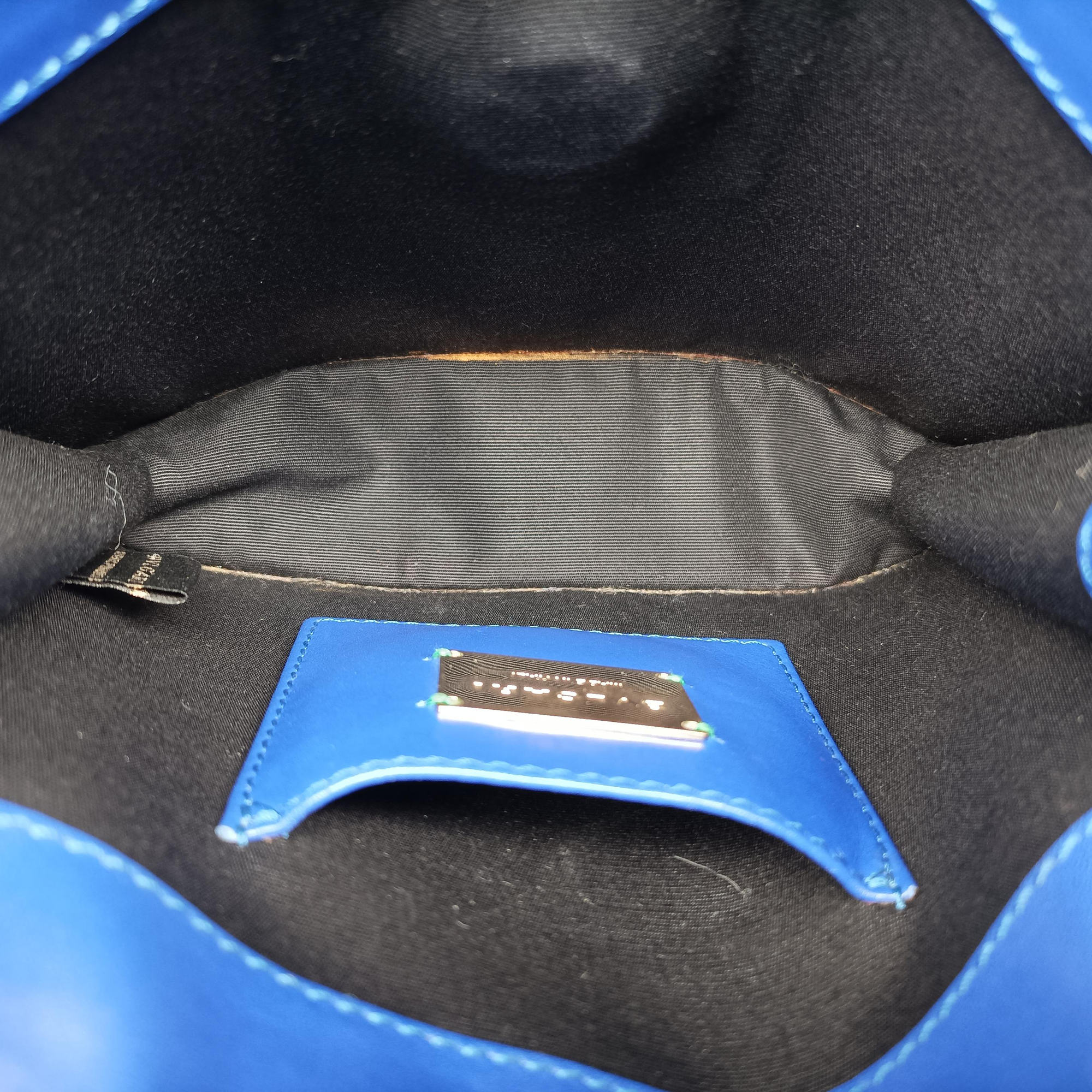 Vintage Bvlgari SERPENTI FOREVER Blue Galuchat Skin×Leather  shoulderbag | stylenewstar