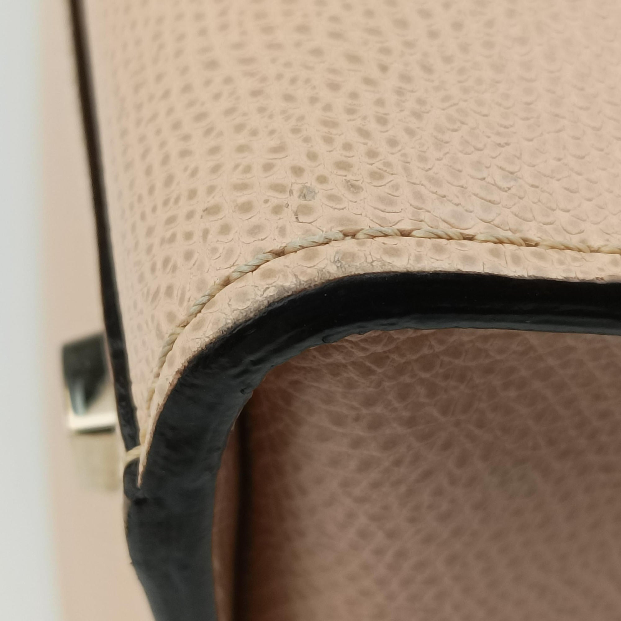 Pre-owned Valextra Iside Pink Calfskin  shoulderbag | stylenewstar