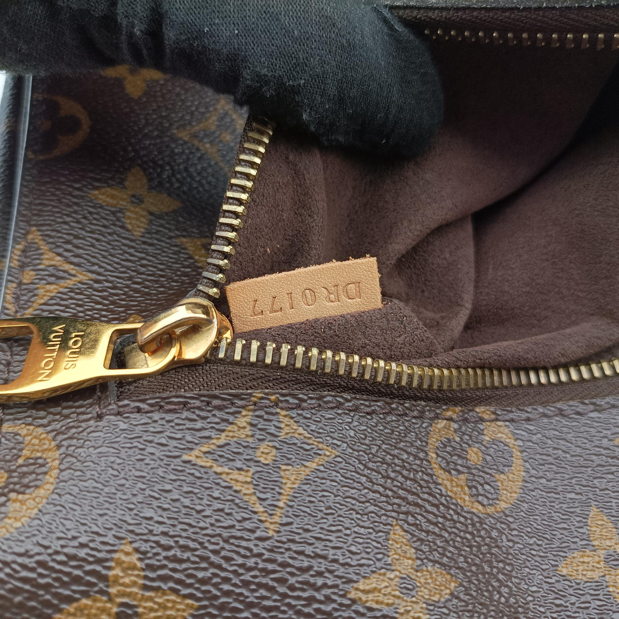 Vintage Louis Vuitton Pochette Metis MM Brown Monogram Canvas M44875 shoulderbag | stylenewstar