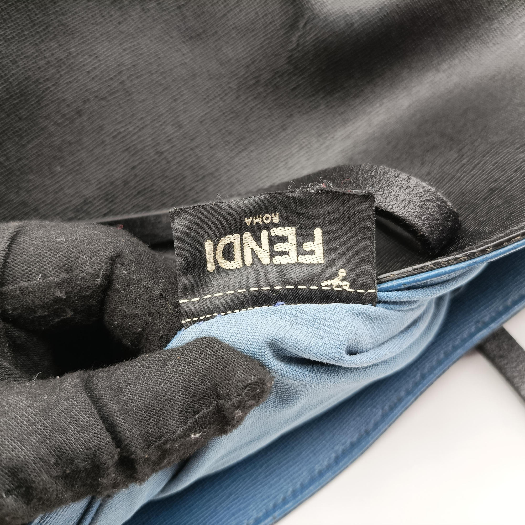 Vintage Fendi Hollow Tote Black Leather 8BH185 shoulderbag | stylenewstar