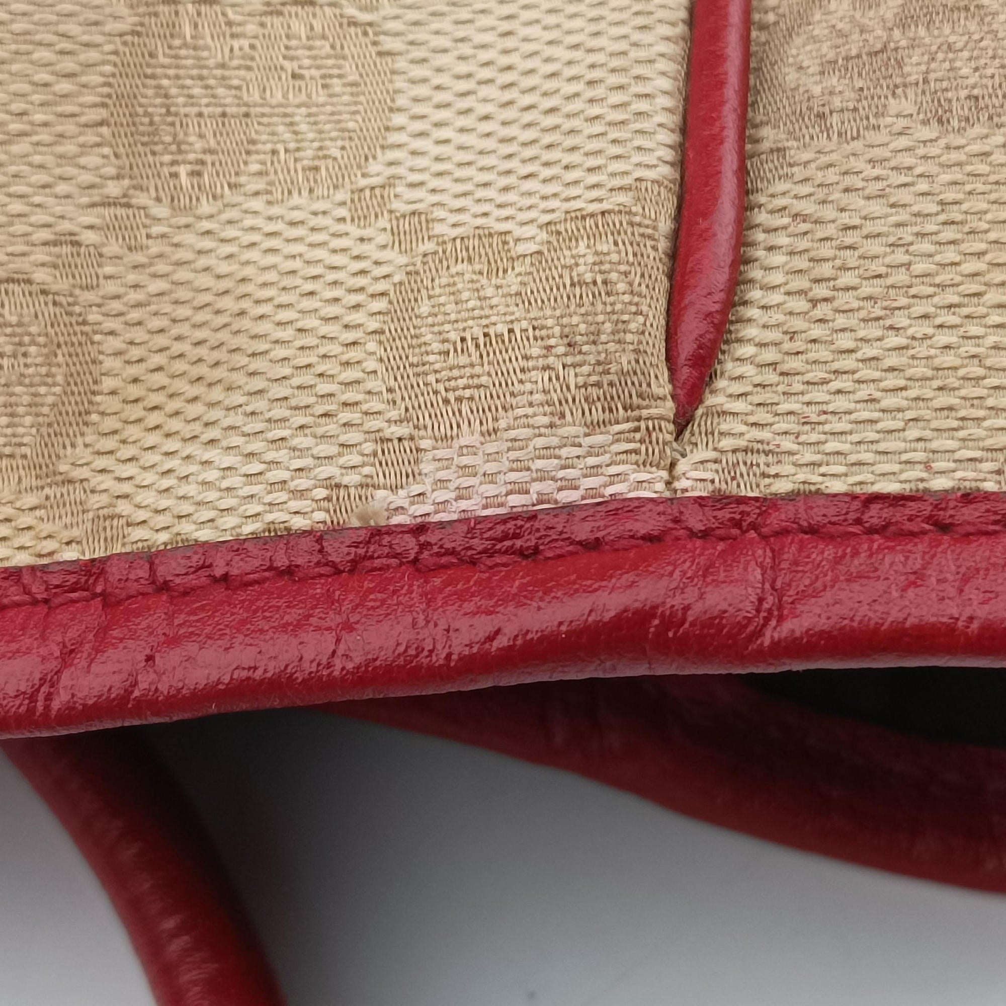 Pre-owned Gucci GG Supreme Beige × Red GG Canvas×Leather 161719 handbag | stylenewstar