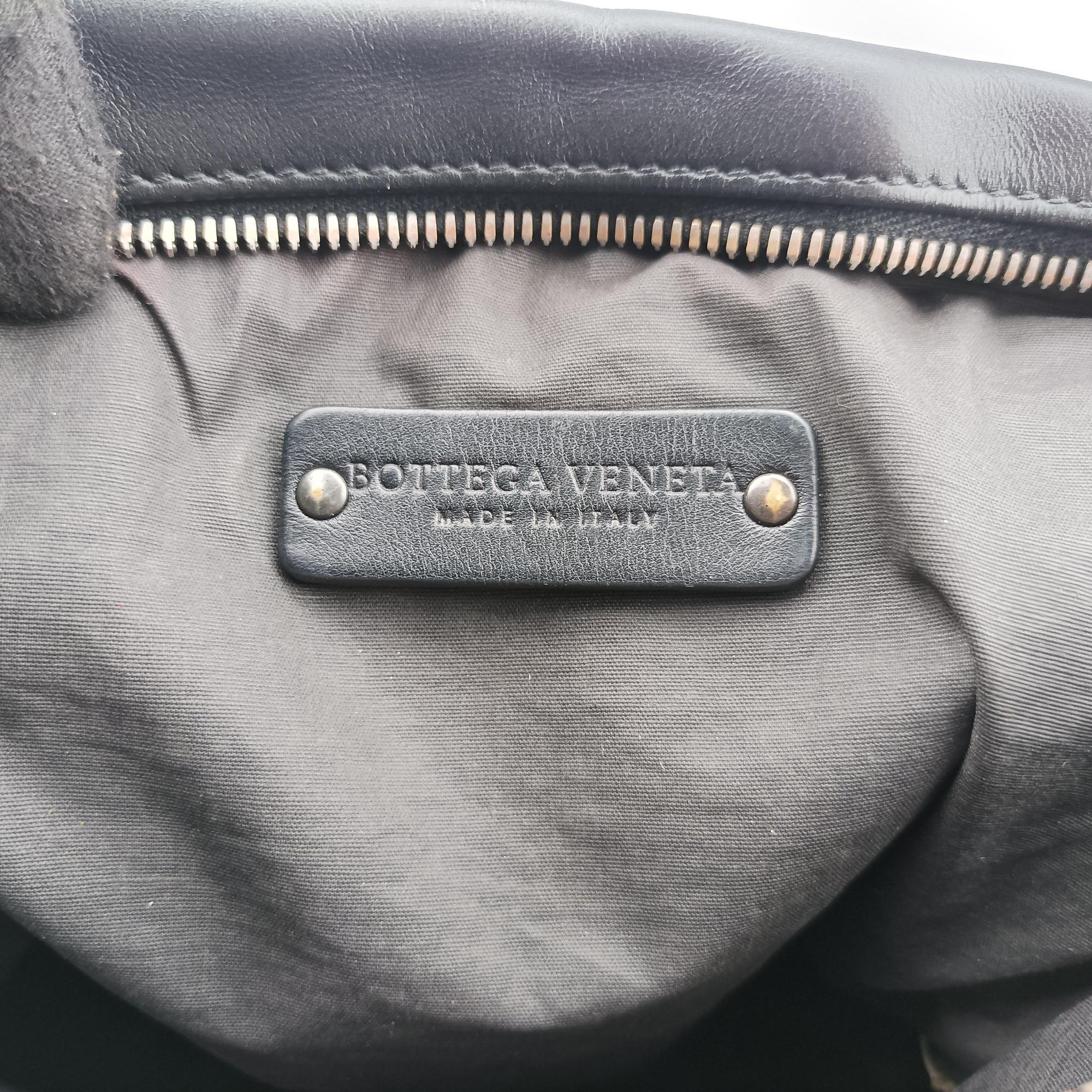 Vintage Bottega Veneta Intrecciato Black lambskin  shoulderbag | stylenewstar