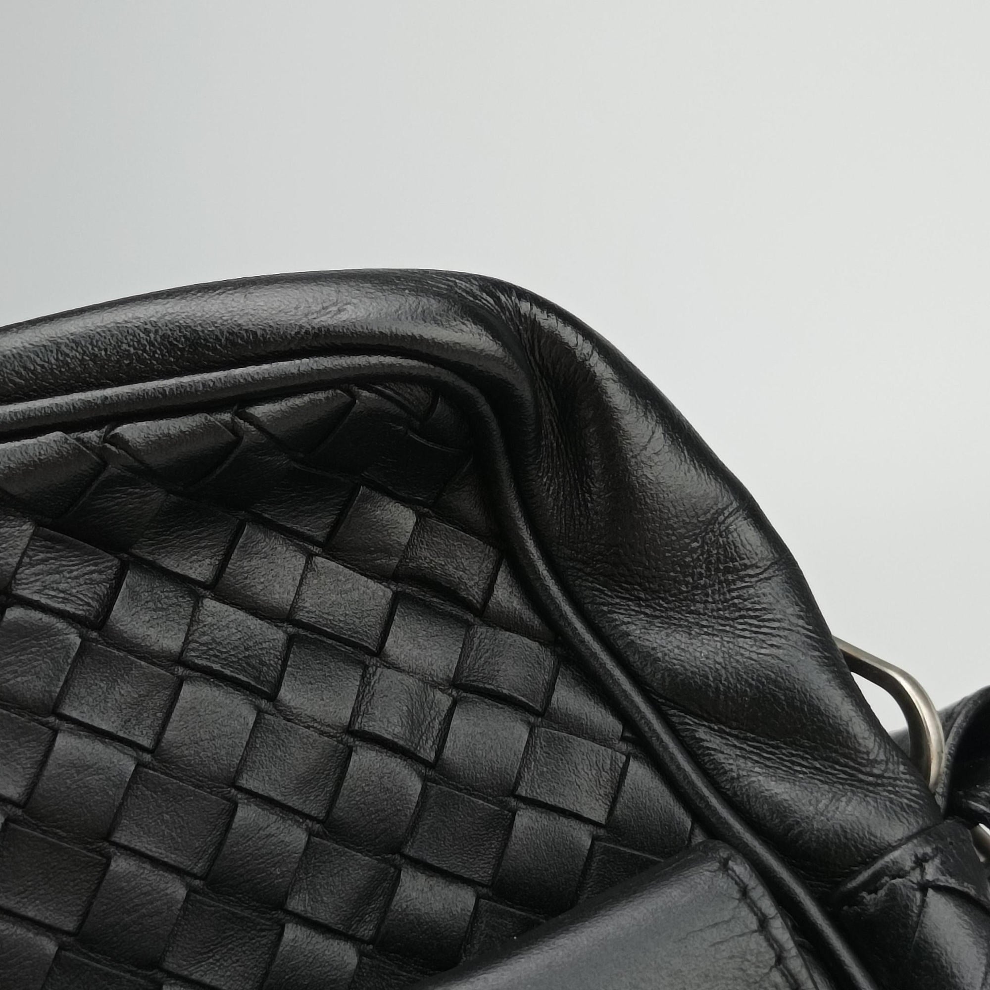 Vintage Bottega Veneta Intrecciato Black lambskin  shoulderbag | stylenewstar