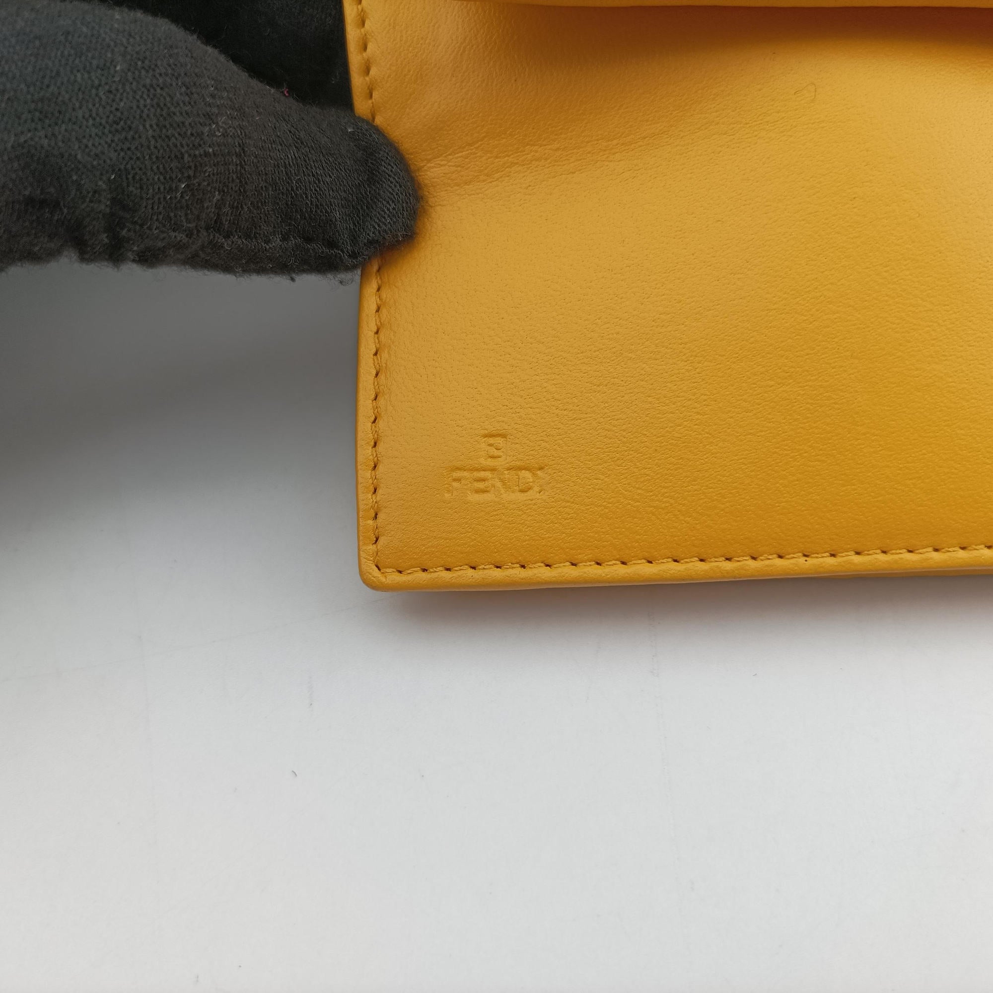 Pre-owned Fendi Embossed Logo Yellow lambskin 3M9219 shoulderbag | stylenewstar