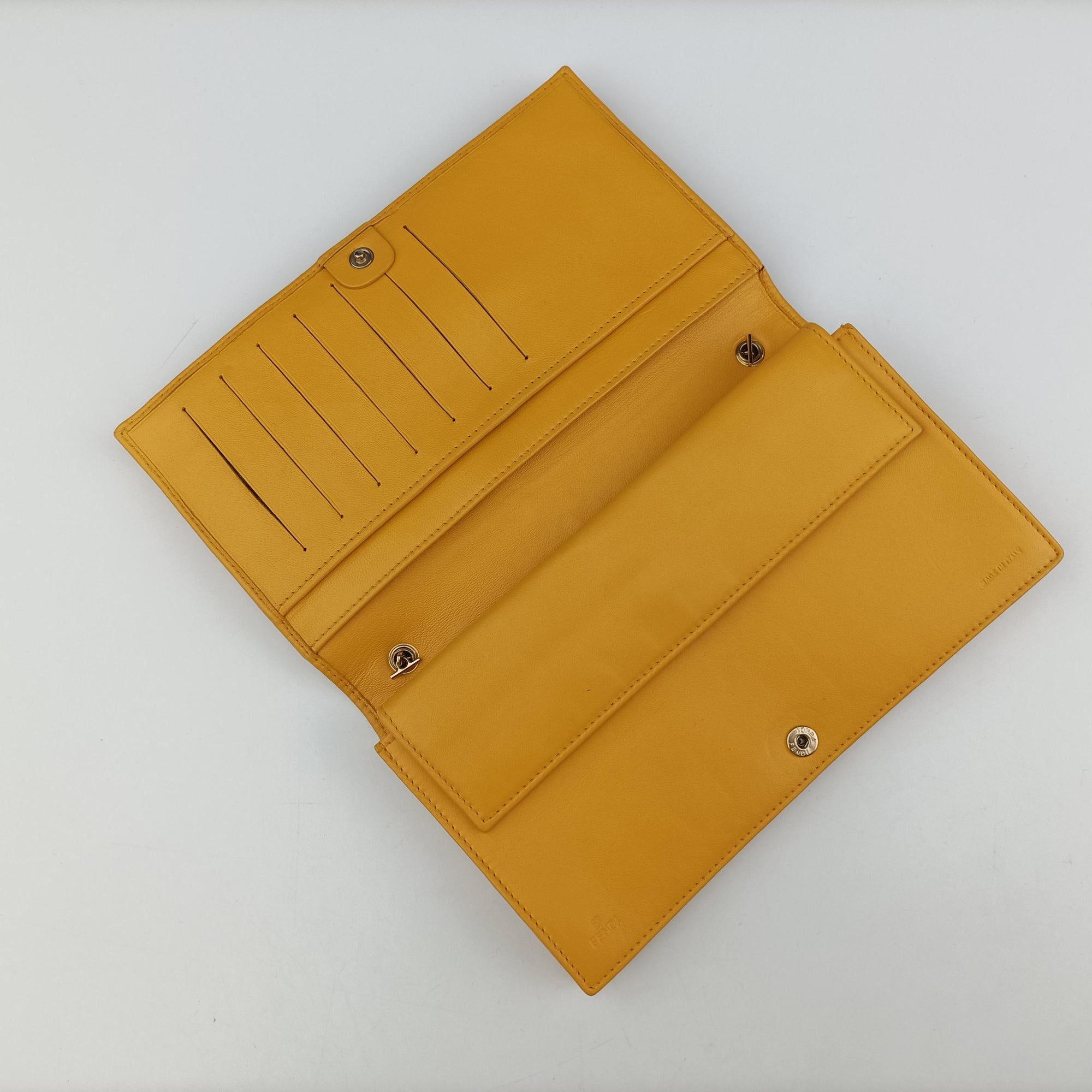 Pre-owned Fendi Embossed Logo Yellow lambskin 3M9219 shoulderbag | stylenewstar