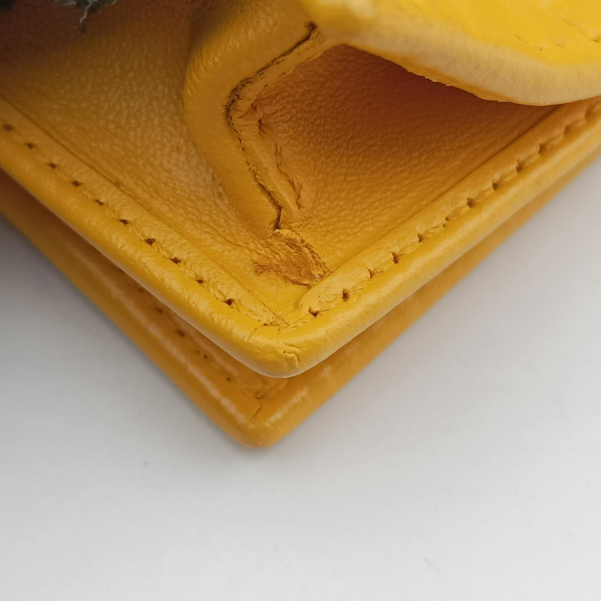 Pre-owned Fendi Embossed Logo Yellow lambskin 3M9219 shoulderbag | stylenewstar