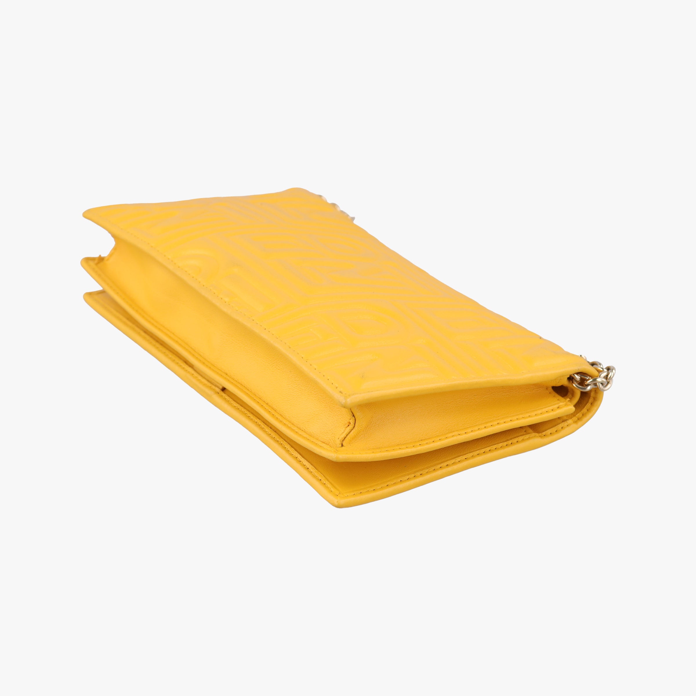 Pre-owned Fendi Embossed Logo Yellow lambskin 3M9219 shoulderbag | stylenewstar