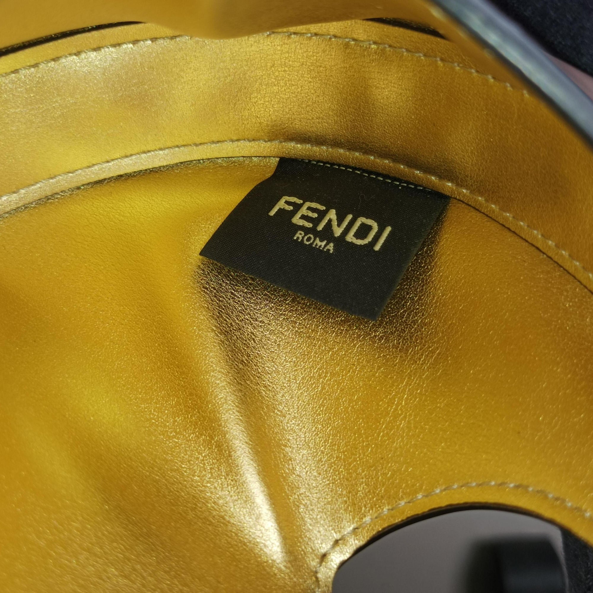 Secondhand Fendi Cookie Mini Pink Leather 8BS065 handbag | stylenewstar